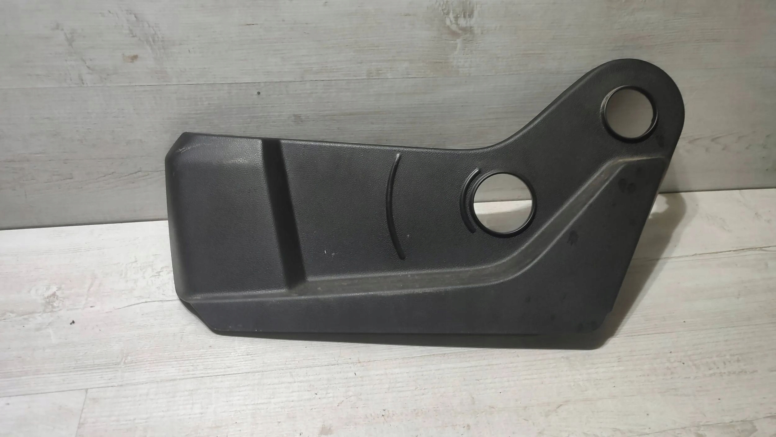 Dacia Duster II 17r 1.2 Blende Abdeckung SITZ