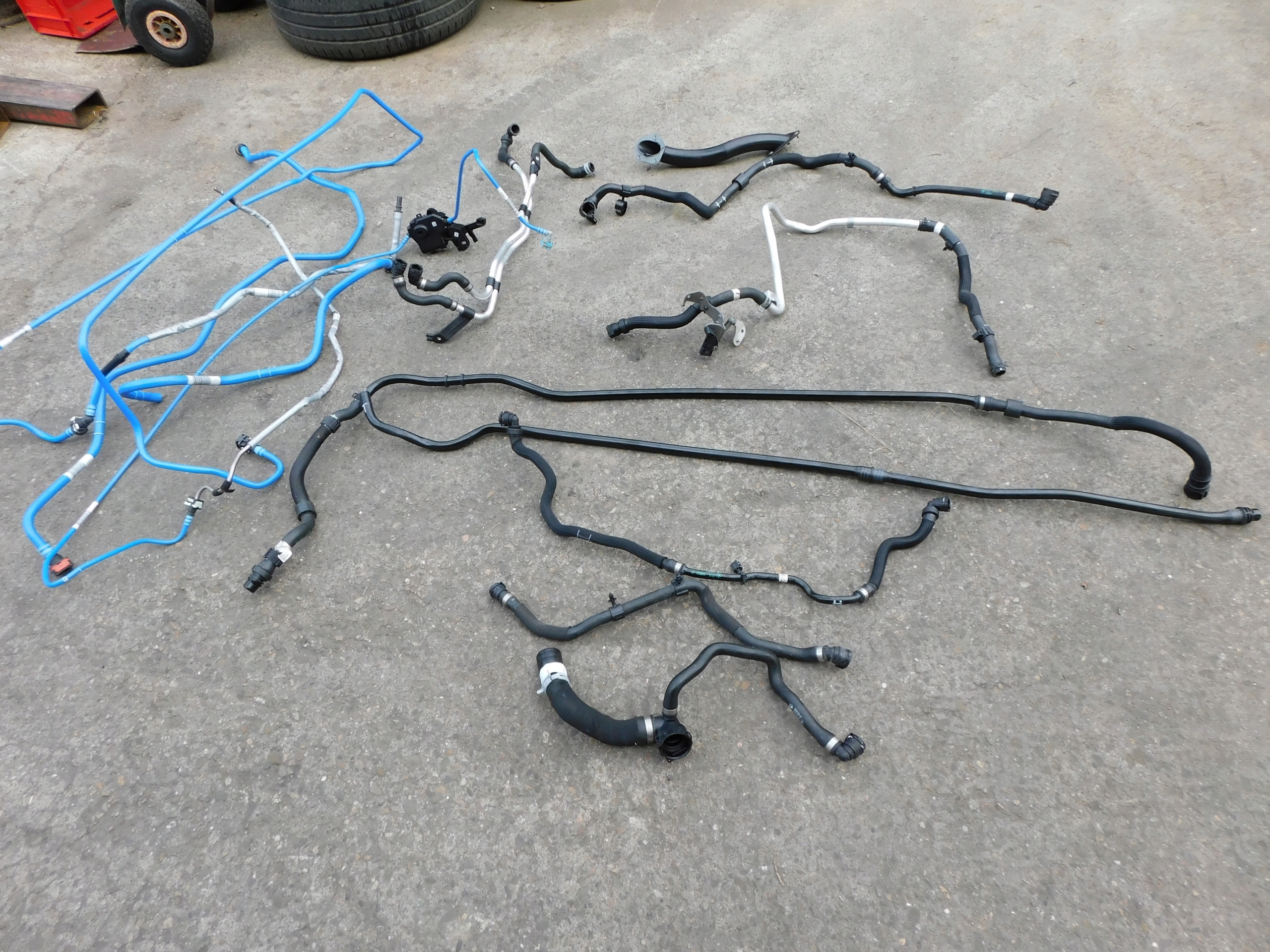 BMW X1 U11 original hose hoses rury rurki