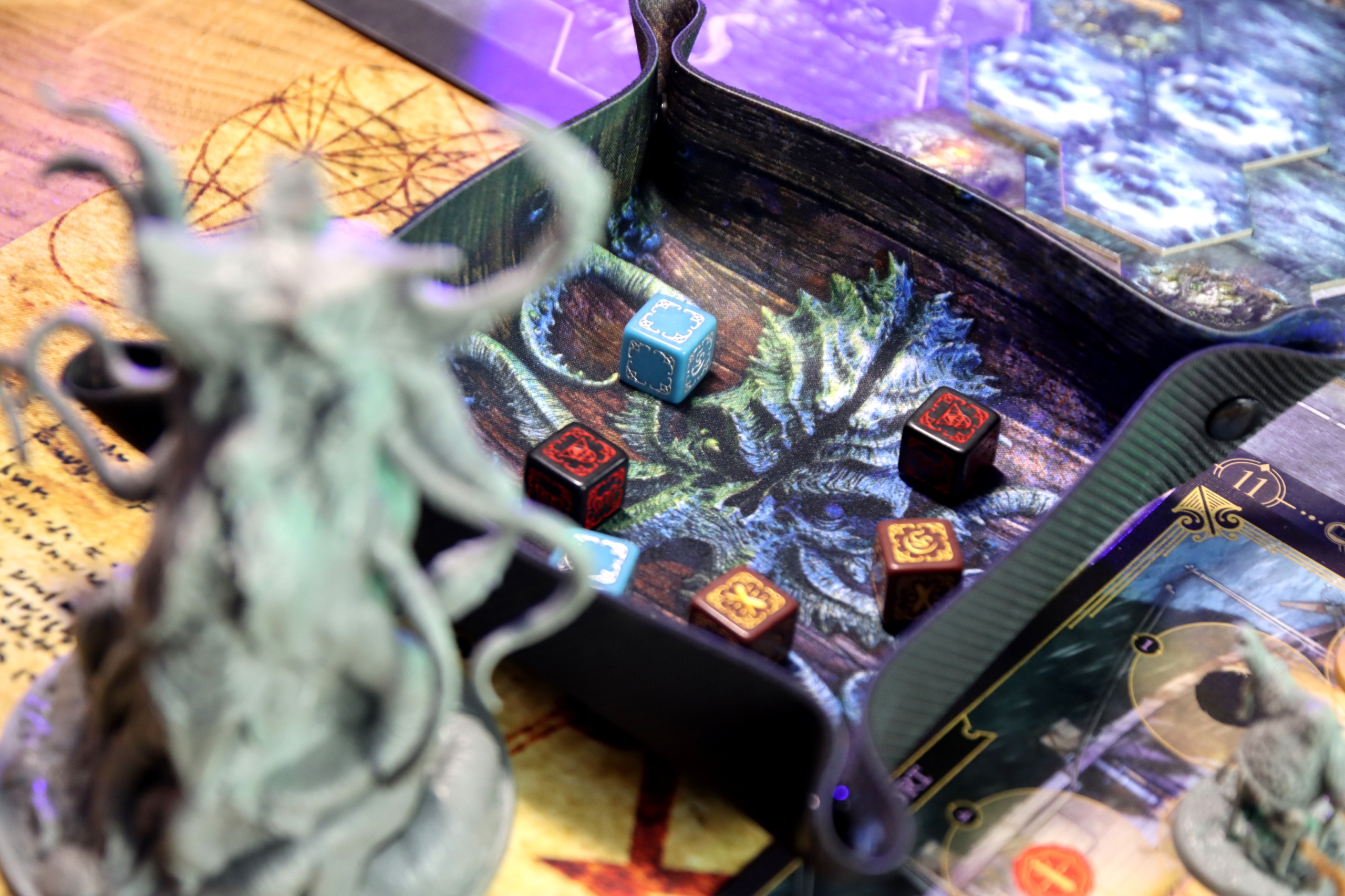 TACKA NA KOŚCI - DICE TRAY - KRAKEN Liczba ścian 4