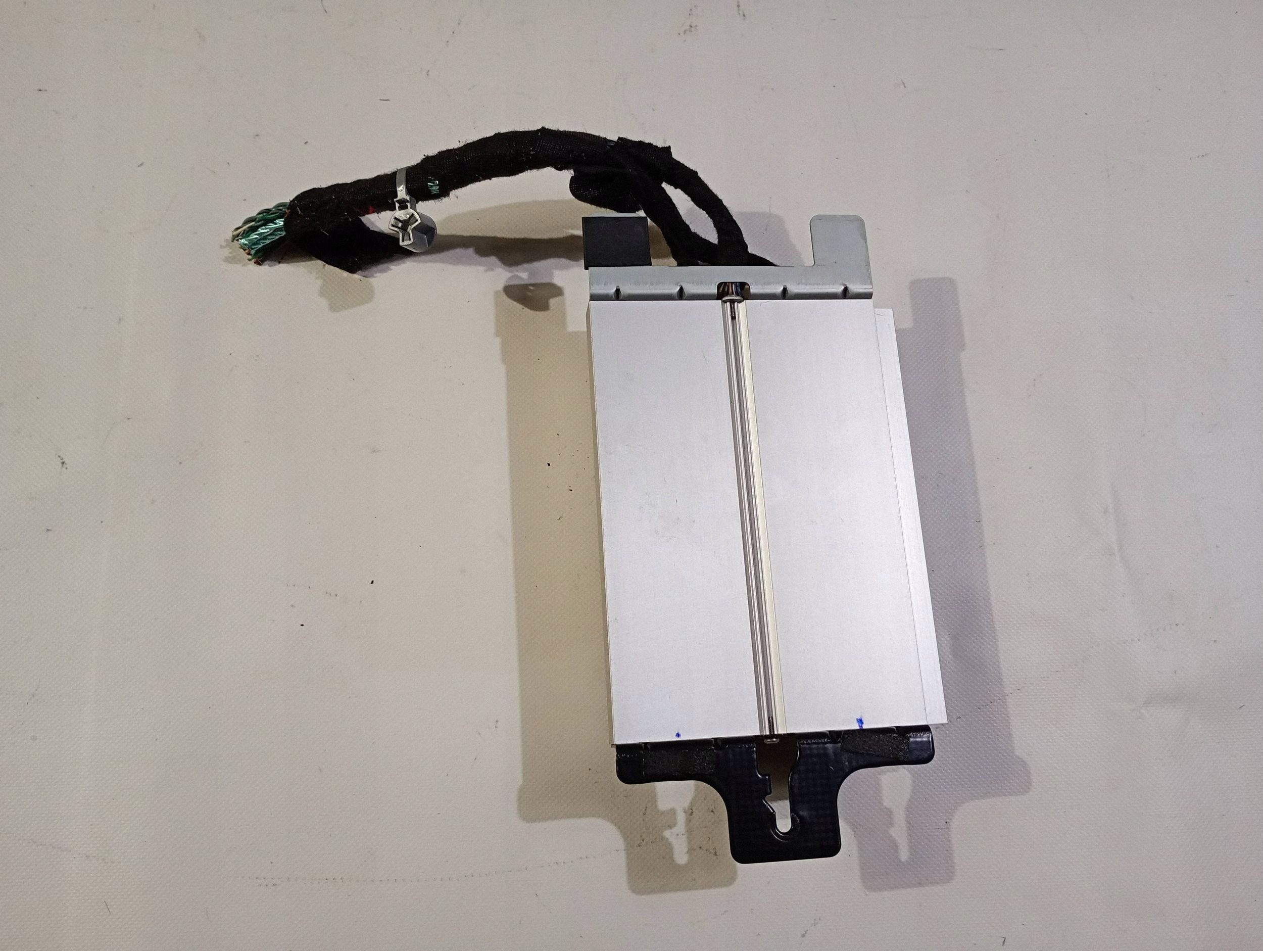 control unit amplifier audio module radia Chevrolet Camaro 2009-2015