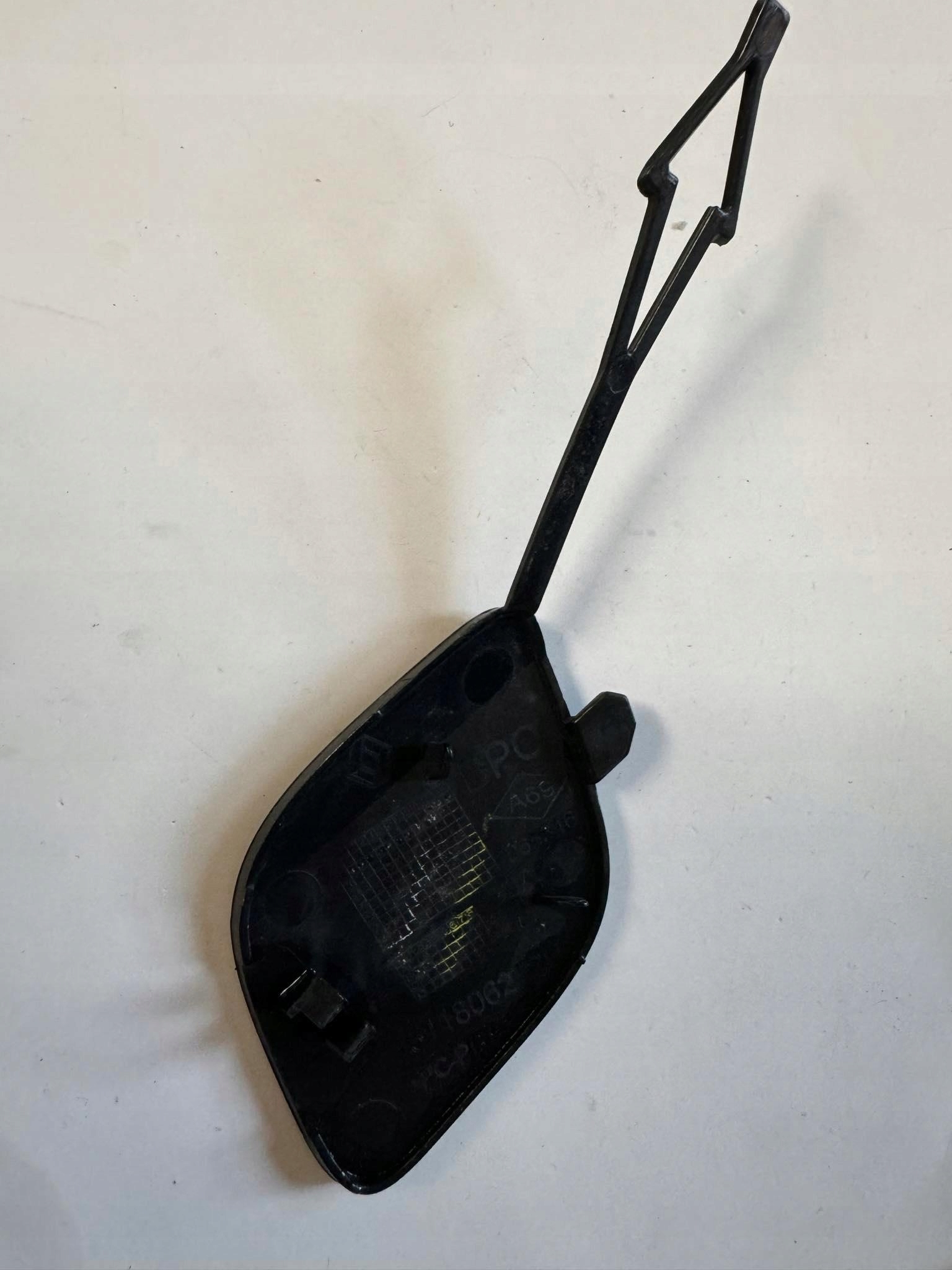 RENAULT CLIO V 18-19r. -> abschleppöse der stoßstange vorne 511806272R