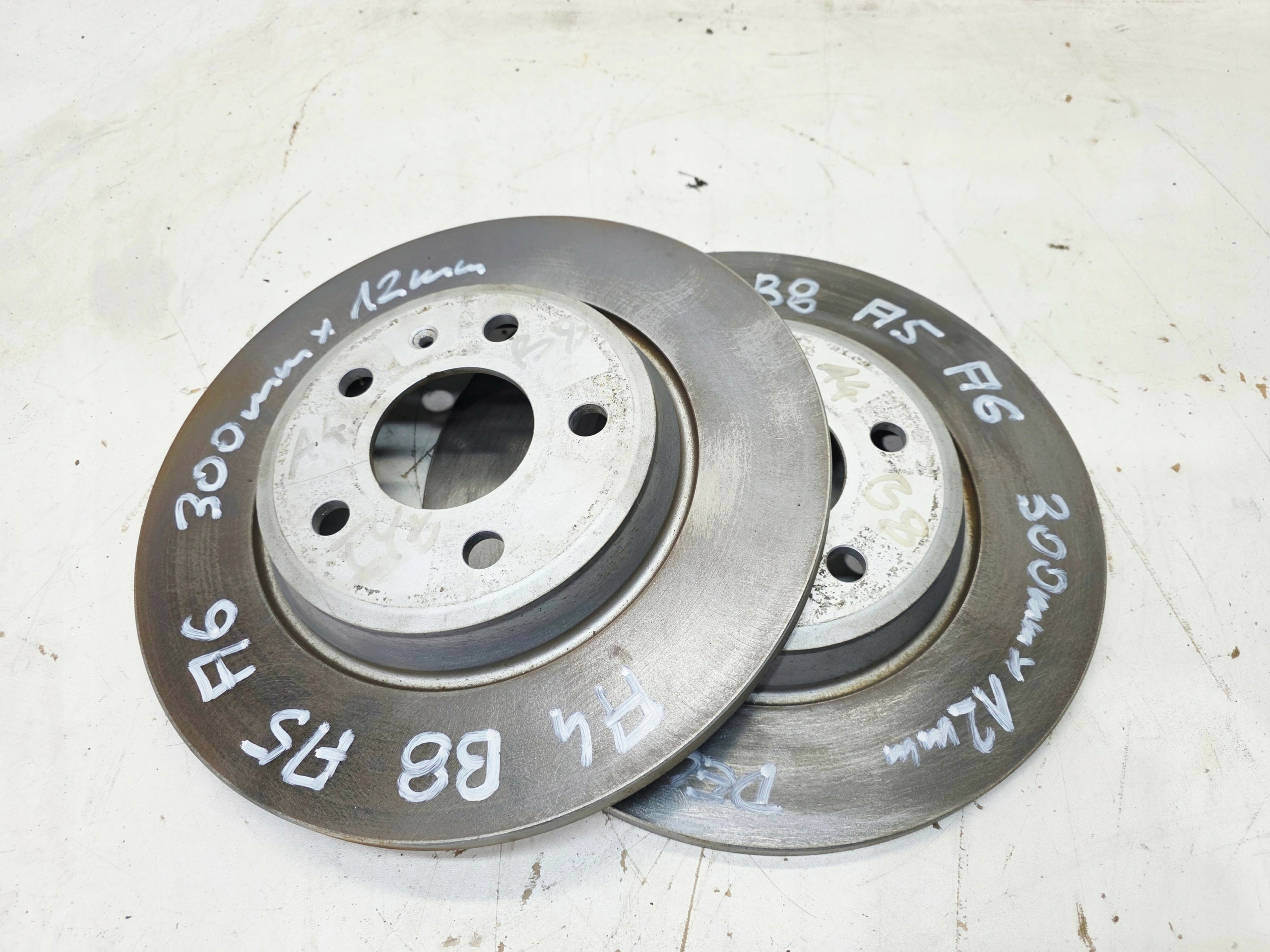disc discs brake rear part AUDI A4 B8 A5 8T A6 C7 300 MM x 12 MM DELPHI