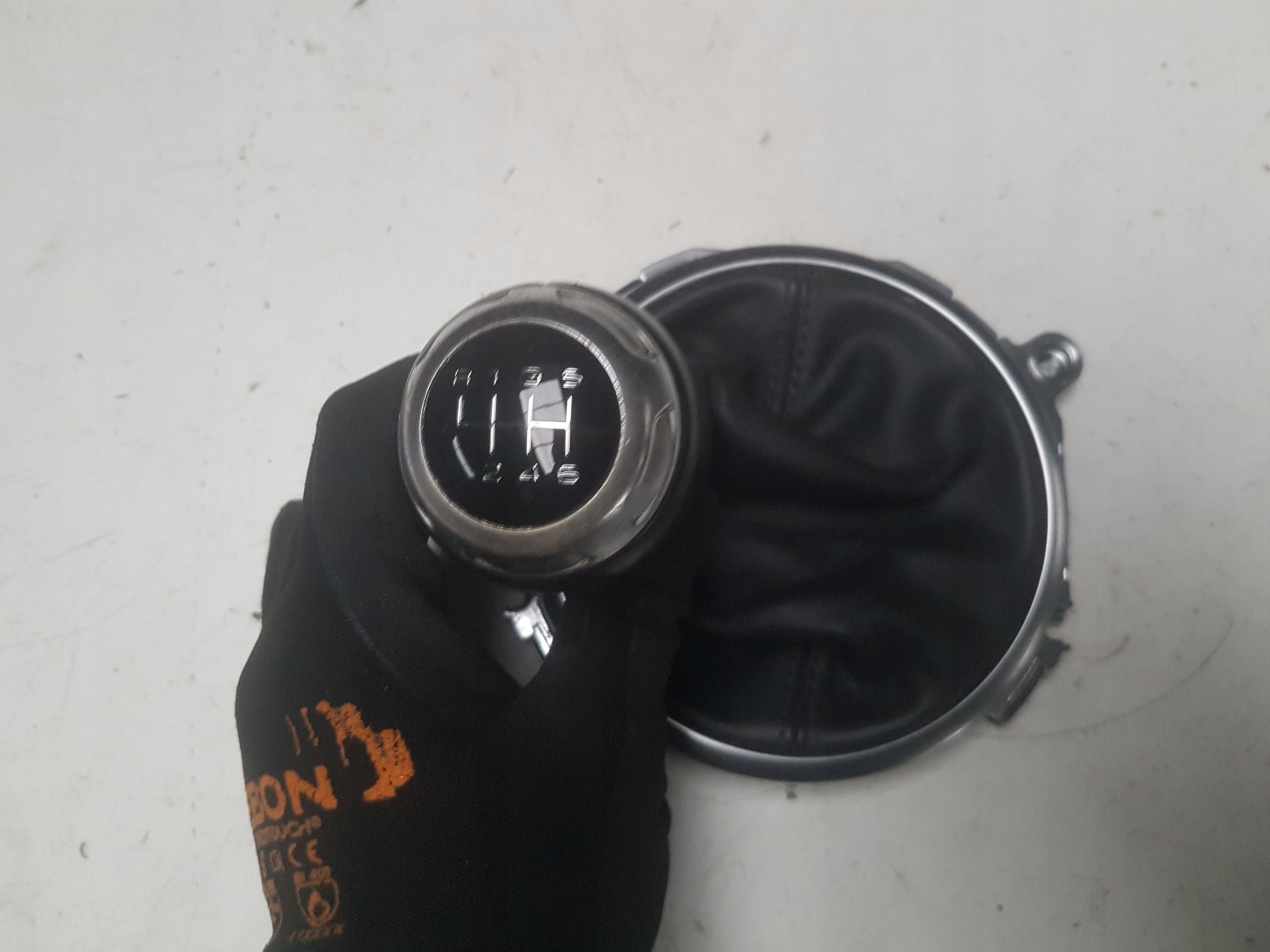 AUDI TT 8J 06-12R ручка переключения передач