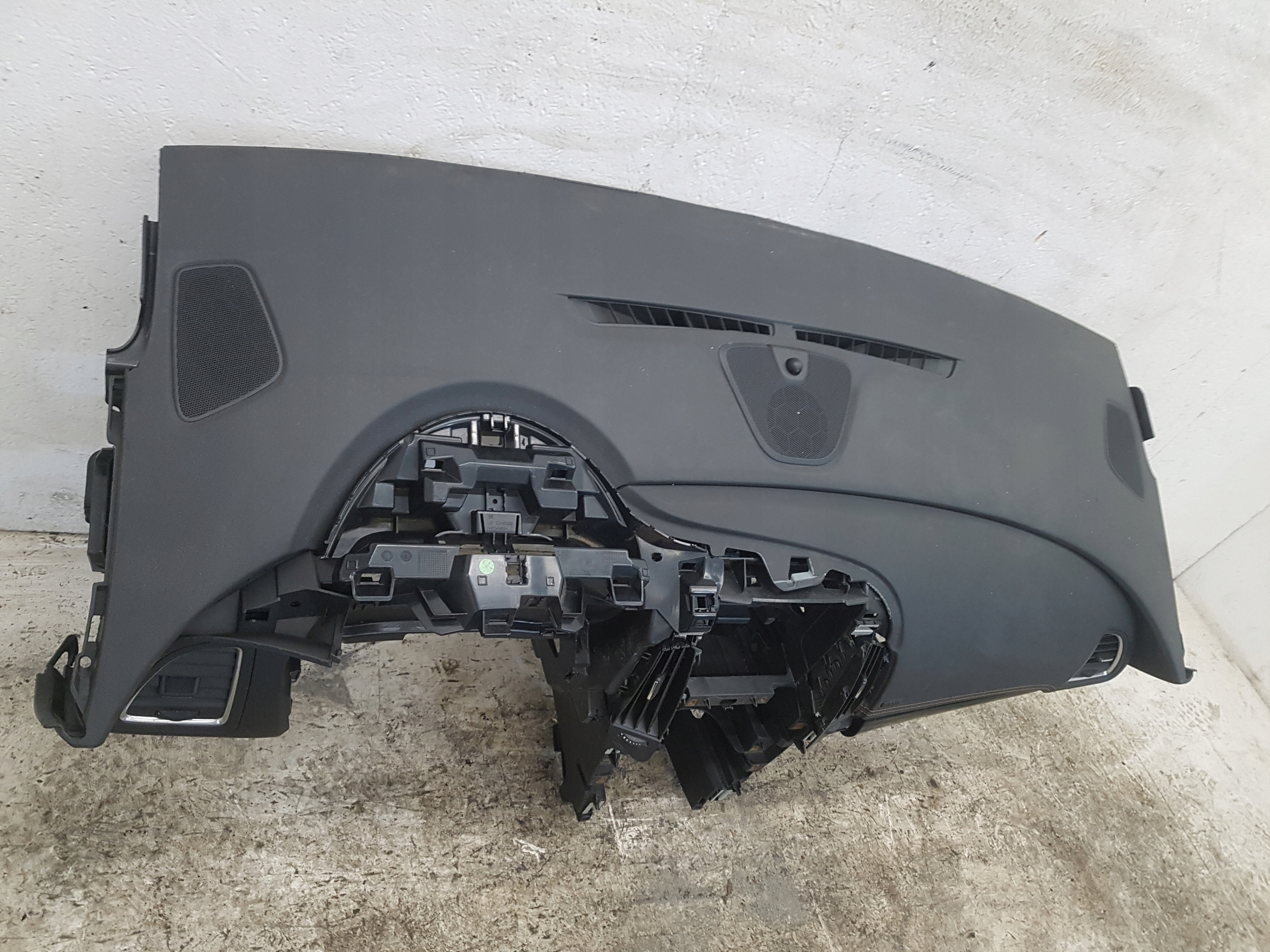 dashboard instrument panel OPEL ASTRA J 2316599 / 522040591