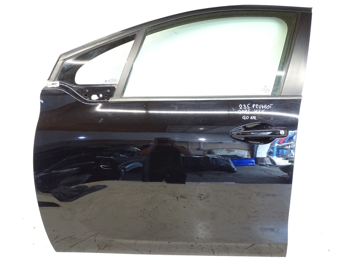 door left front left front PEUGEOT 208 KTV 2012R