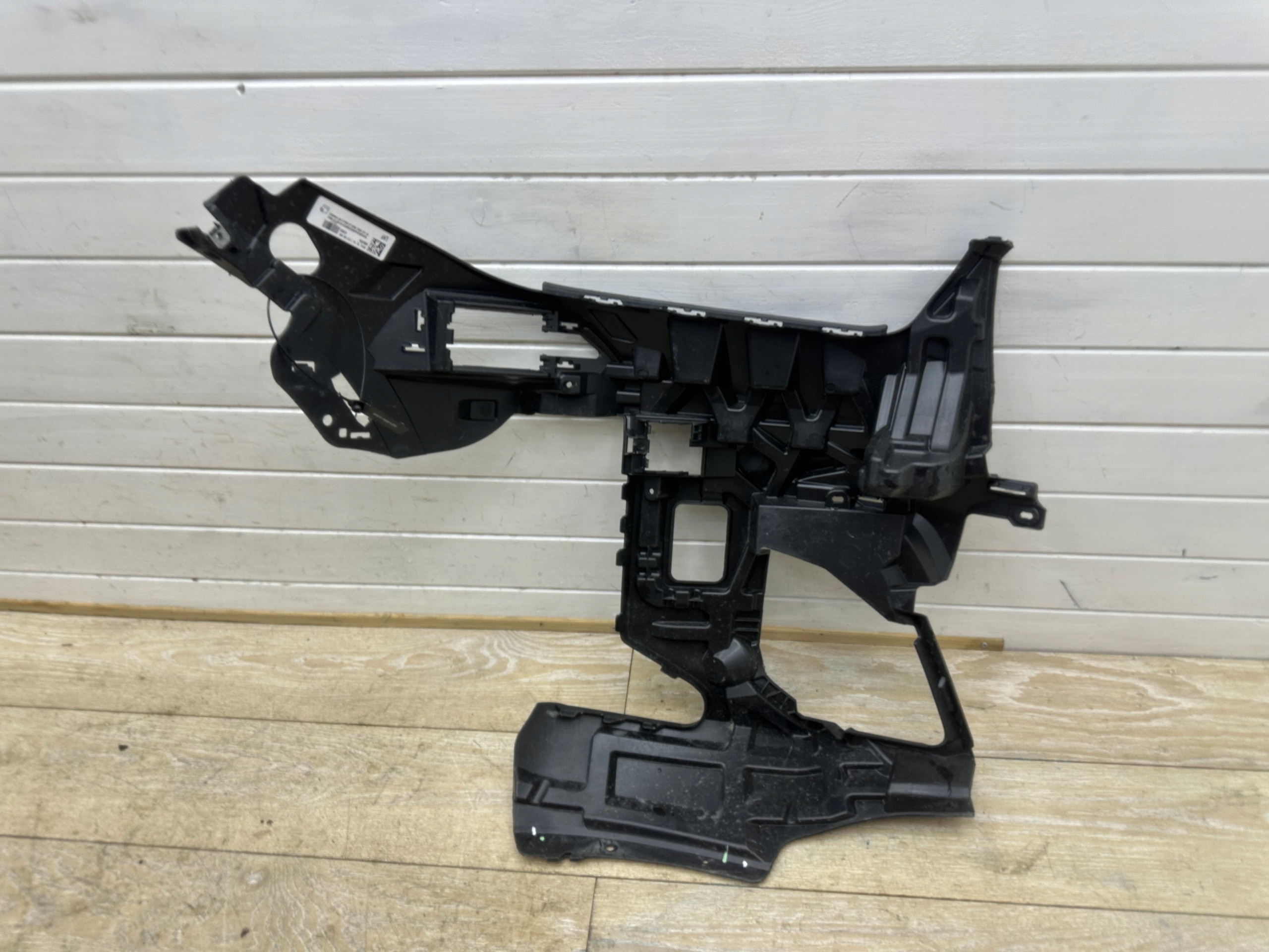 BMW G05 LIFT new bumper bracket left 51118085627 8085627