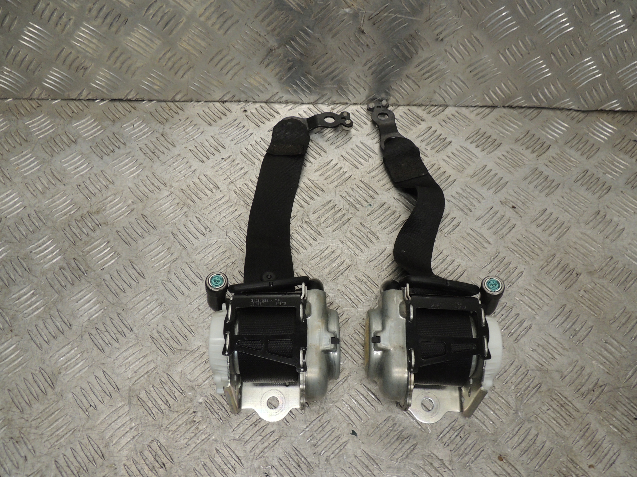 MERCEDES W205 кабріолет ремінь безпеки задній правий