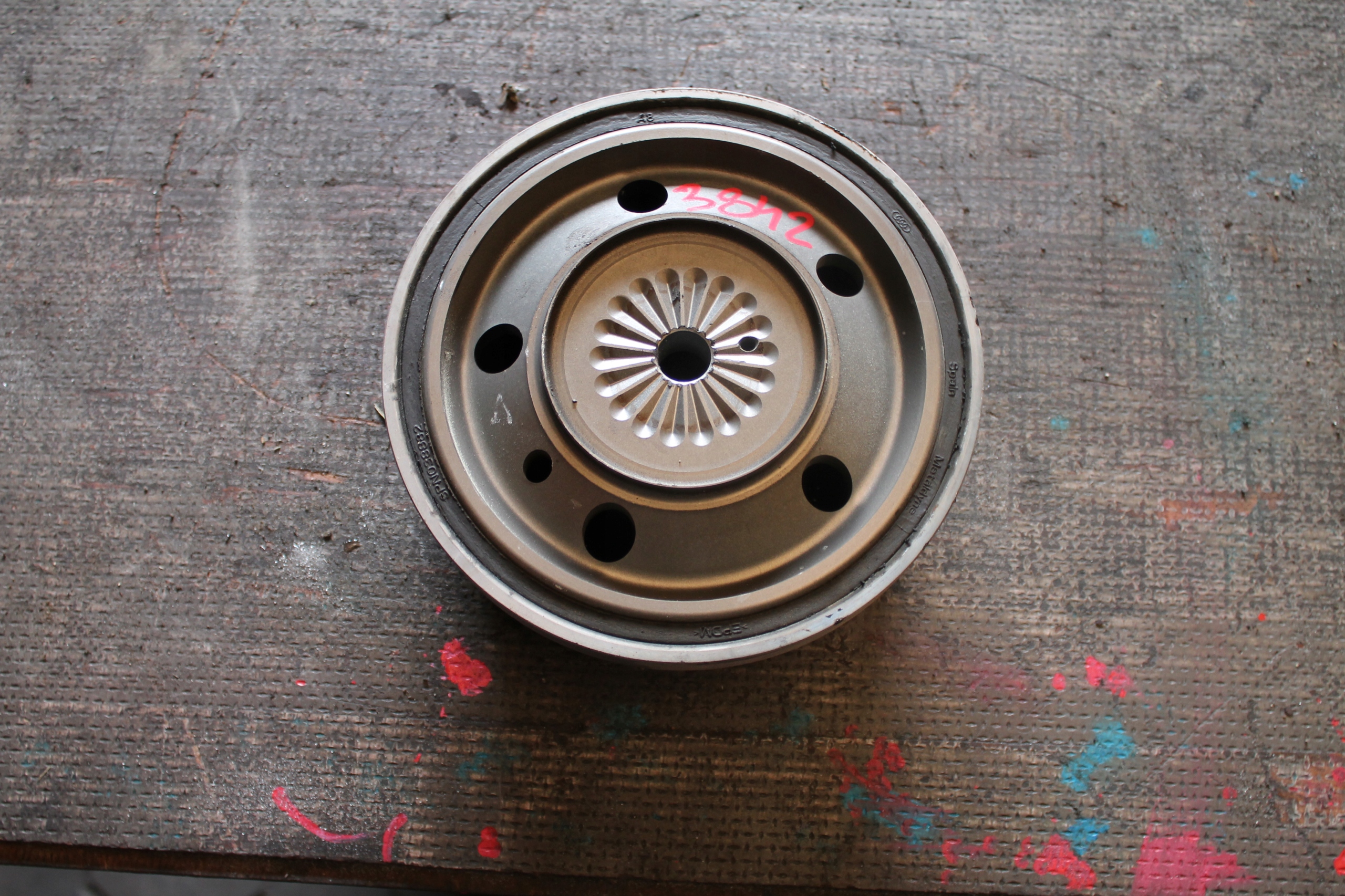 3842. pulley AUDI 3,0 TFSI 06M105251BE