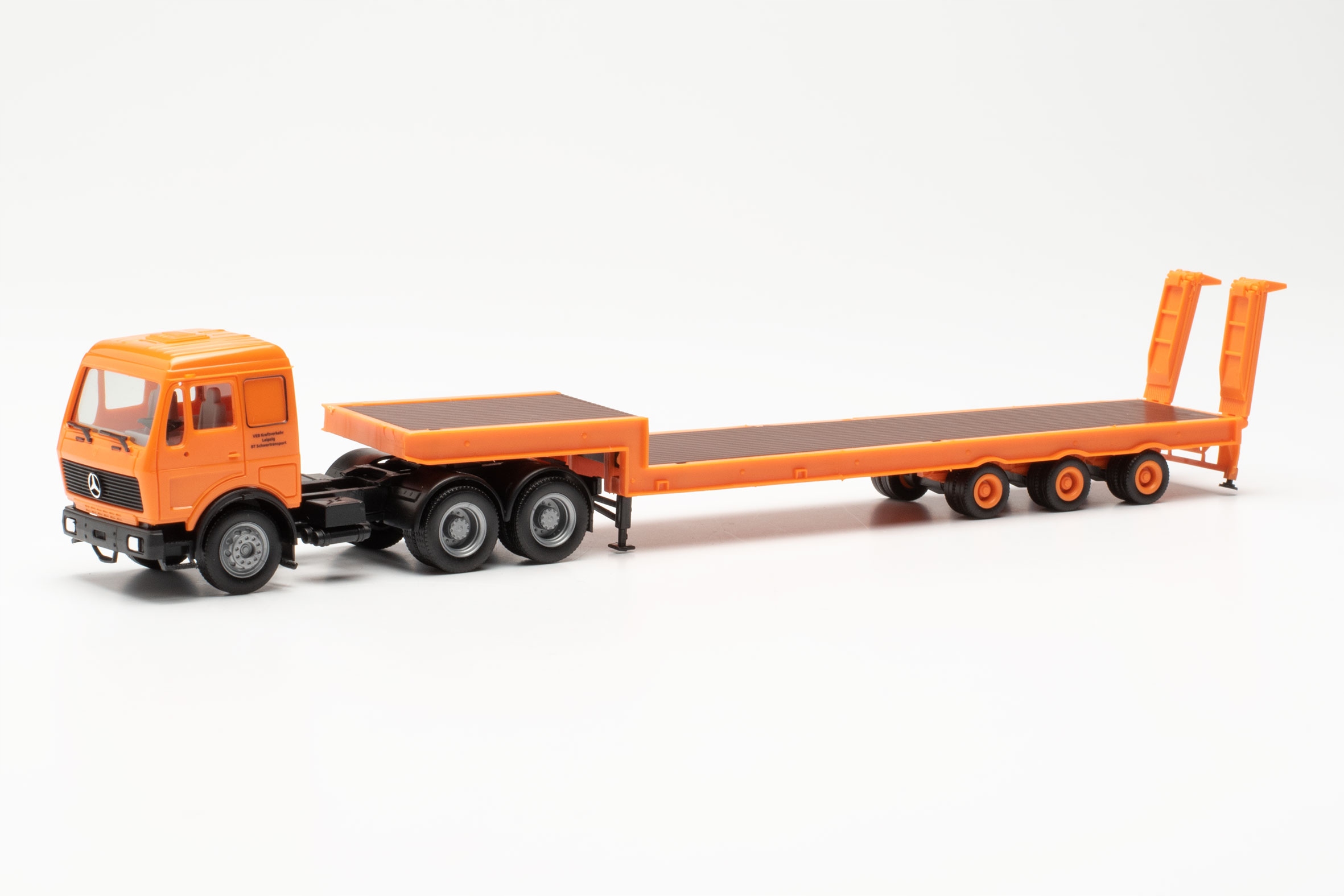 Herpa 317078 Mercedes-Benz Ng 80 Tieflader Deutrans