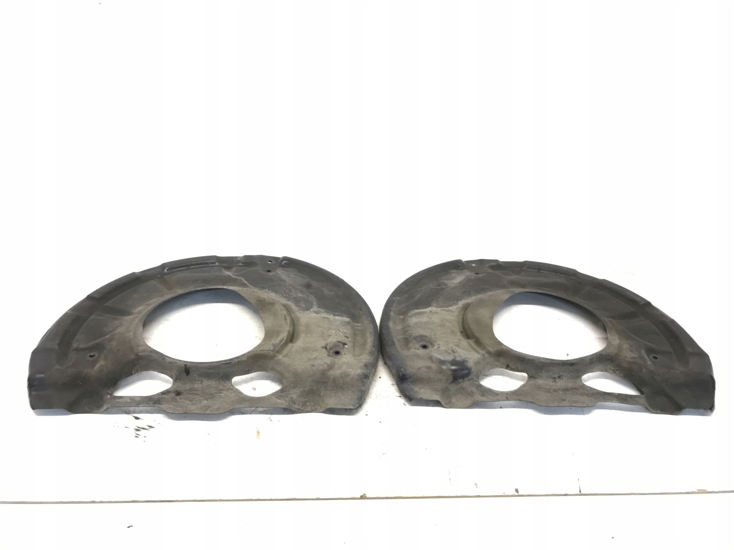 A2224212220 - Щиток лівий MERCEDES S W222 A2224212120