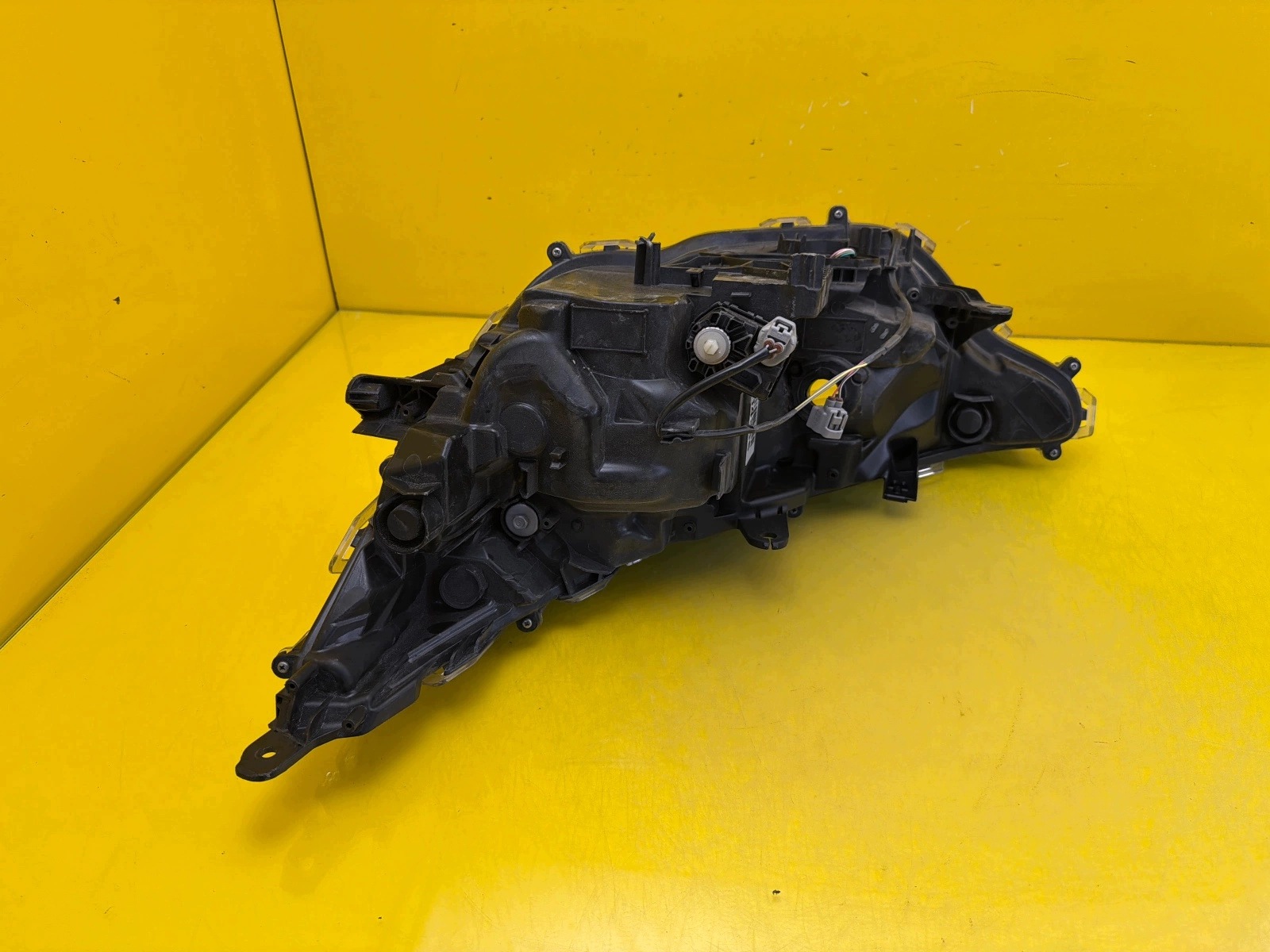 light right Toyota Rav4 V 19-22 Full Led