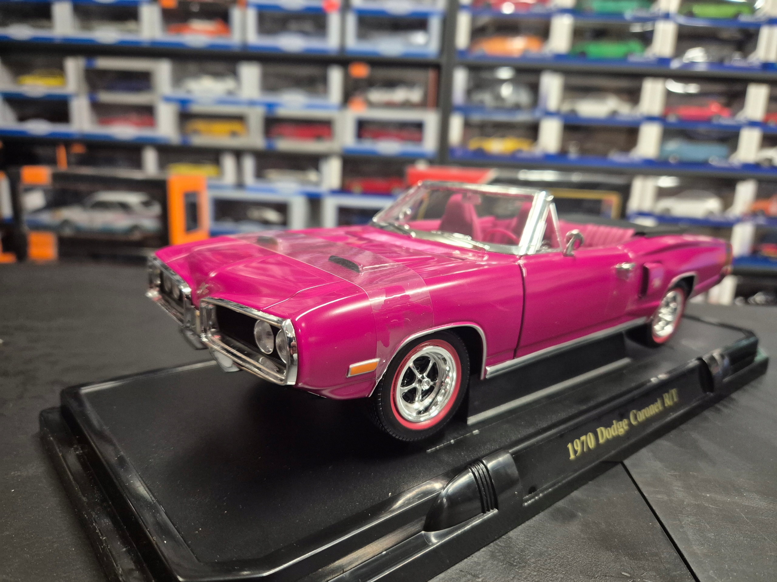 DODGE CORONET R/T 1/18 ROAD SIGNATURE LDC 92548 Marka bez marki