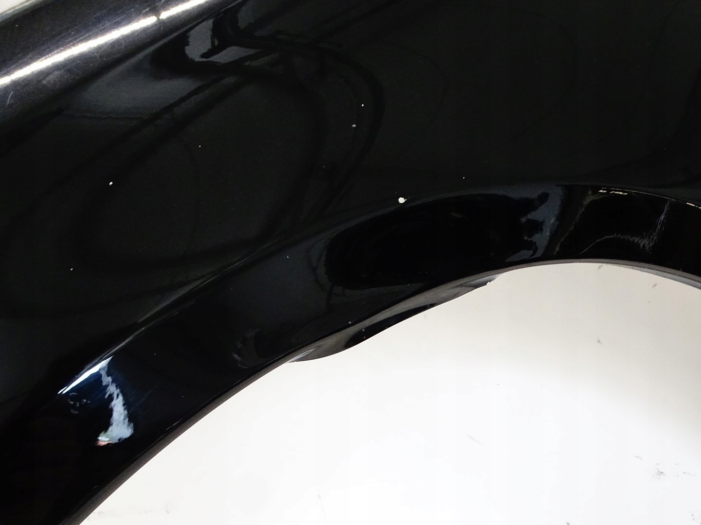 fender left front front MERCEDES CLA W117 LAKIER 191