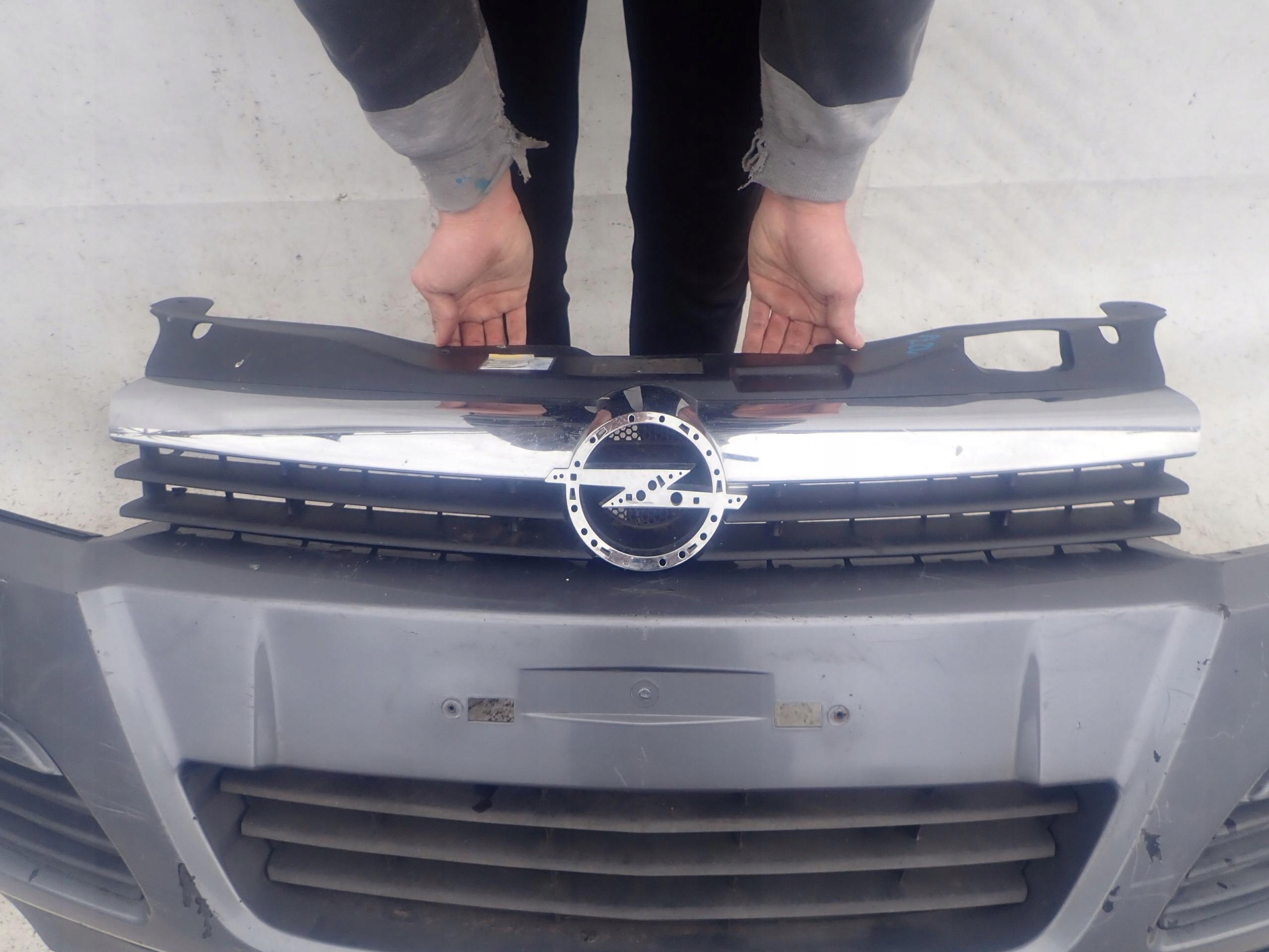 OPEL ASTRA H III 04- bumper front front SPR