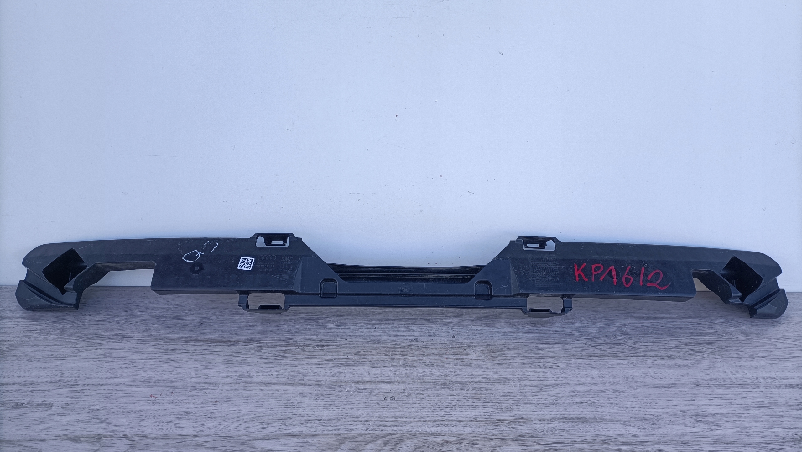 AUDI Q3 2 II 83F sider ABSORBER bumper bracket rear part 83F807695 KP16/2