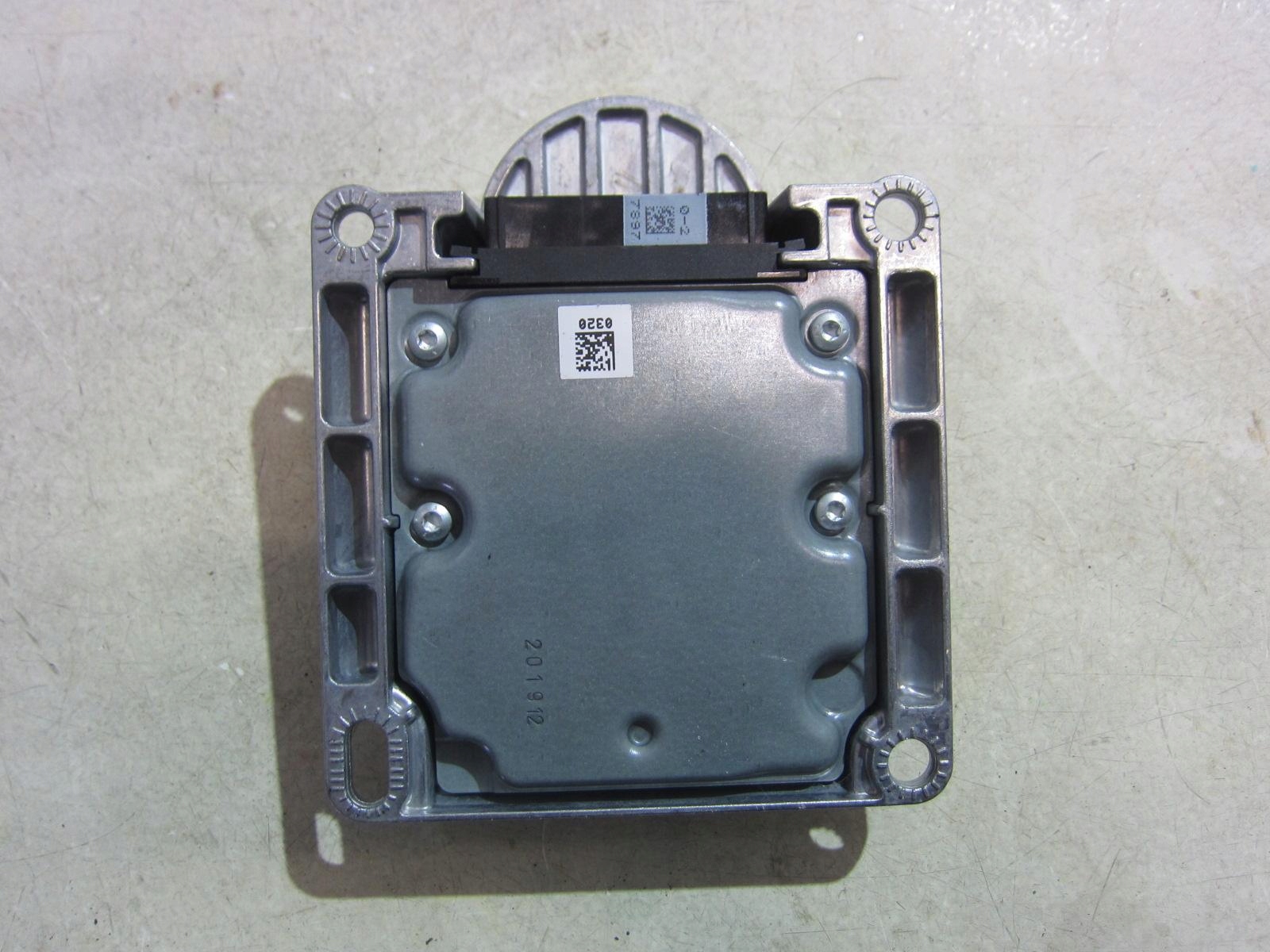 BMW X3 F25 module control unit ICM airbag 6858548