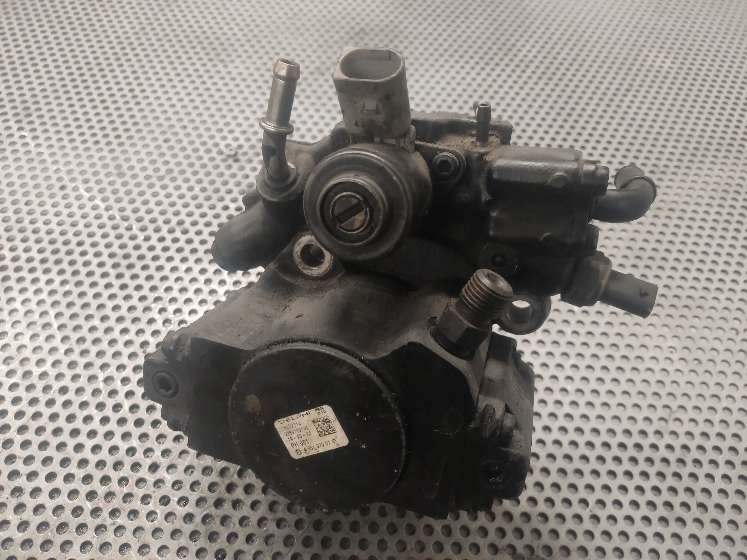 POMPA WTRYSKOWA MERCEDES SPRINTER 906 A6510700701