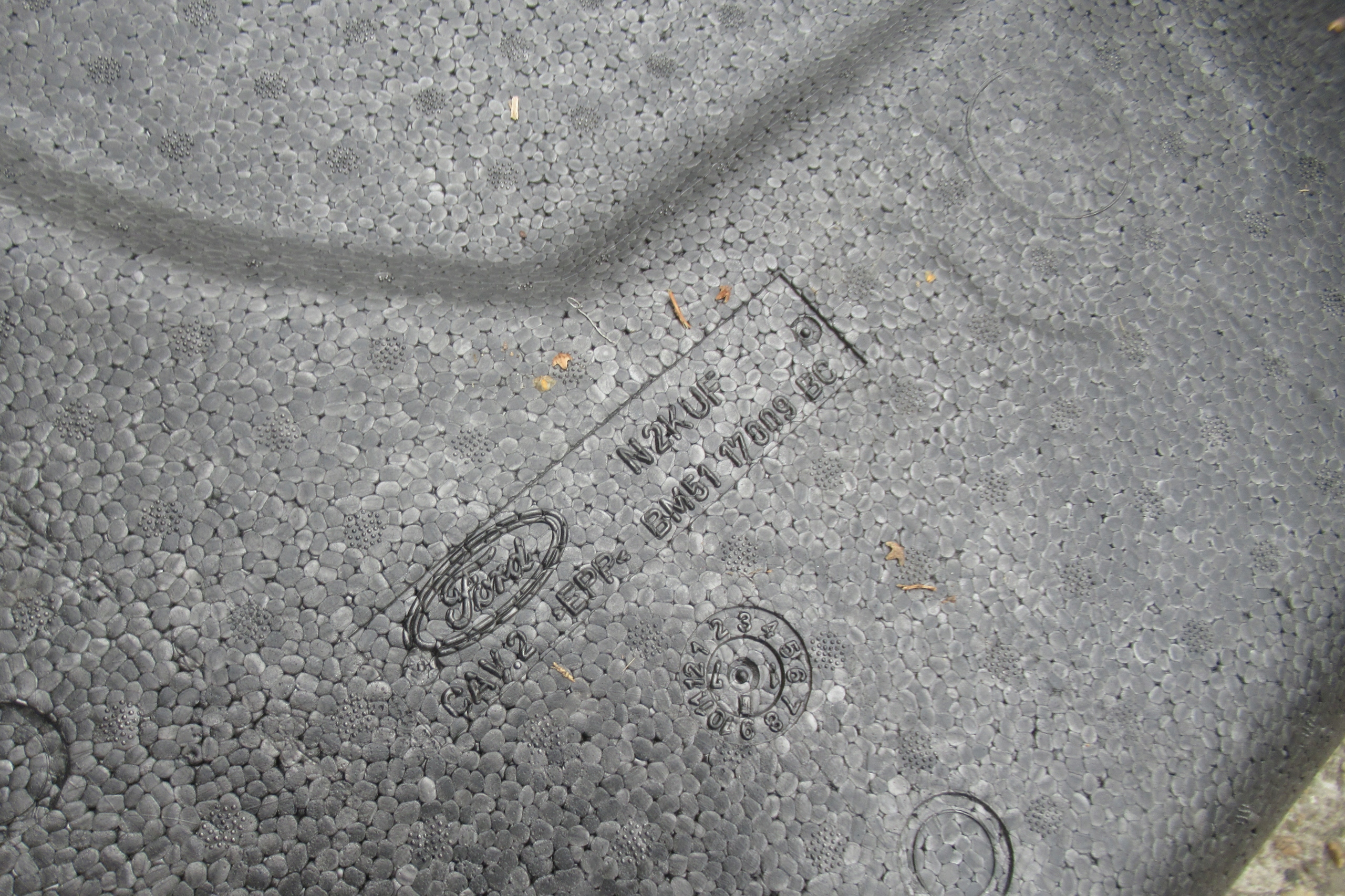 FORD FOCUS MK3 FL 17R KOMBI polystirene boot floor well BM5117009BC