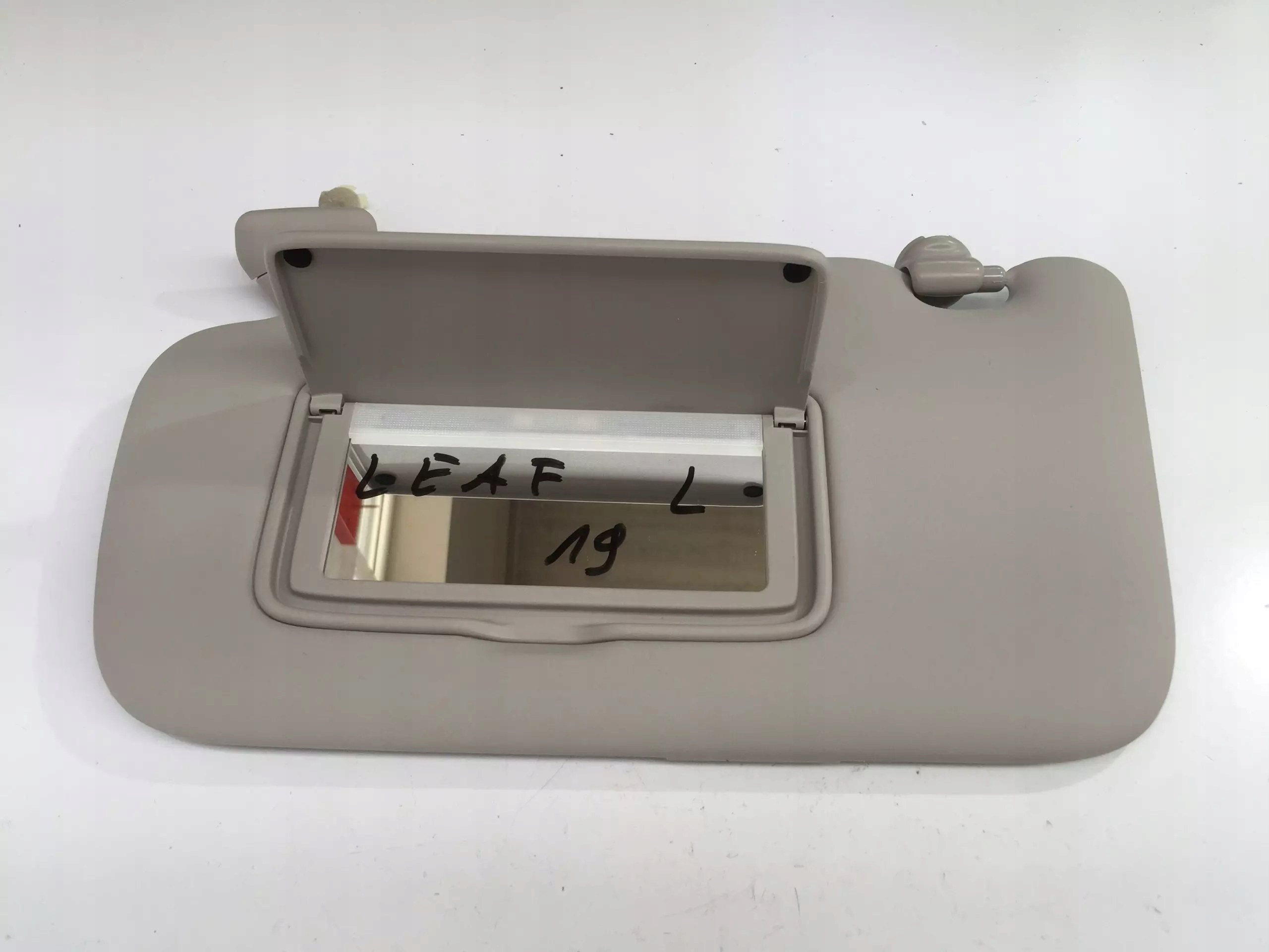 NISSAN LEAF II 2 2019 OSŁONA PRZECIWSŁONECZNA