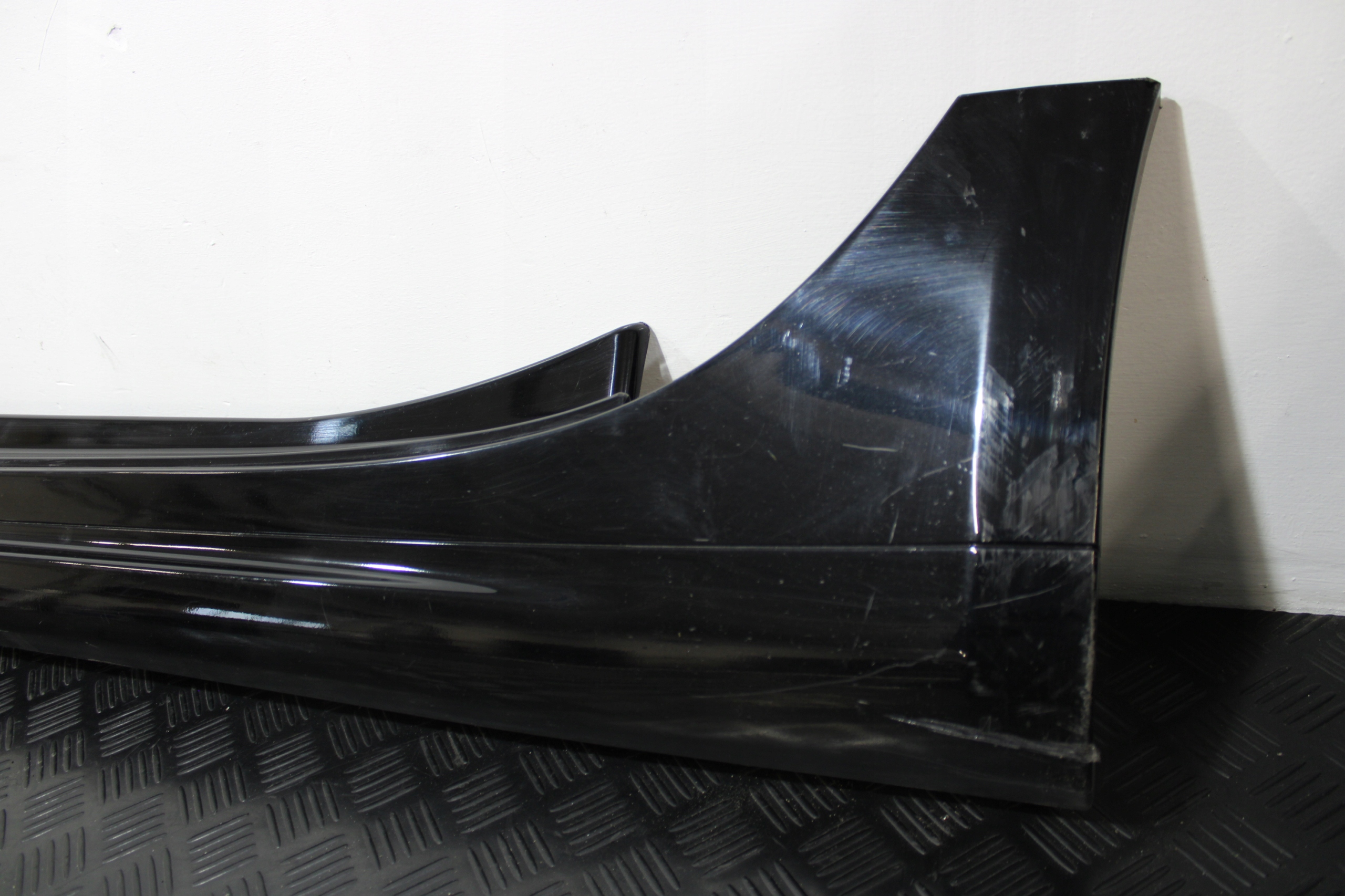 cap threshold threshold left 670010789 MASERATI GHIBLI M157