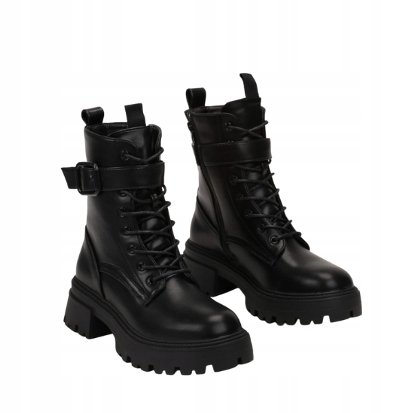 Černé Dámské Kotníkové Boty Workery s páskem kolem svršku Vices 2324b vel. 38