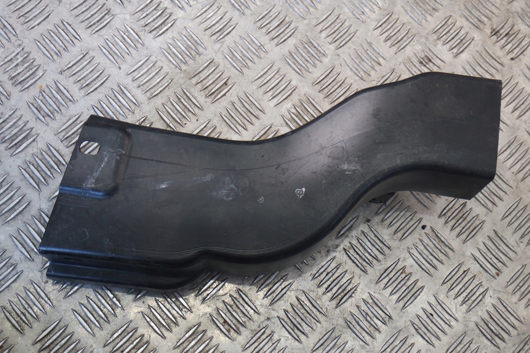 Повітропровід GT AMG W190 A1905050000