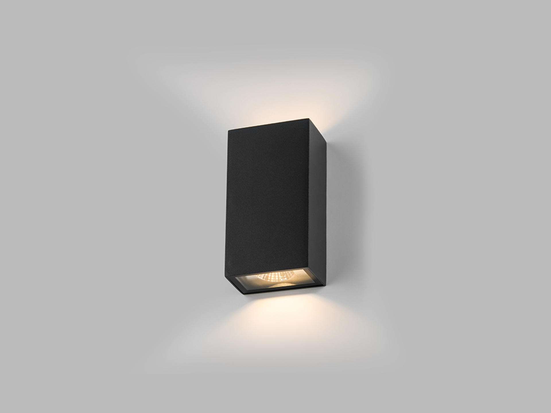 LED2 5100434D Nástenné vonkajšie svietidlo Block, A Dali/push DIM 6W 3000K an