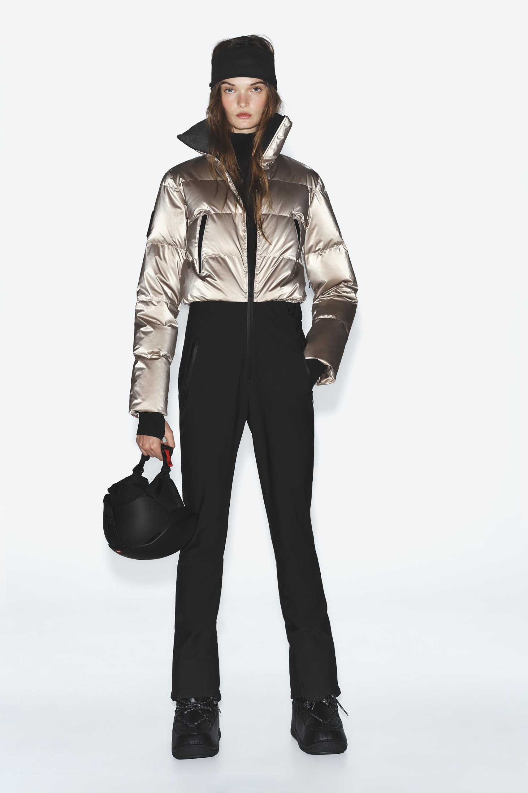 ZARA KOMBINEZON WATER RESISTANT AND WIND PROTECTION RECCO SKI