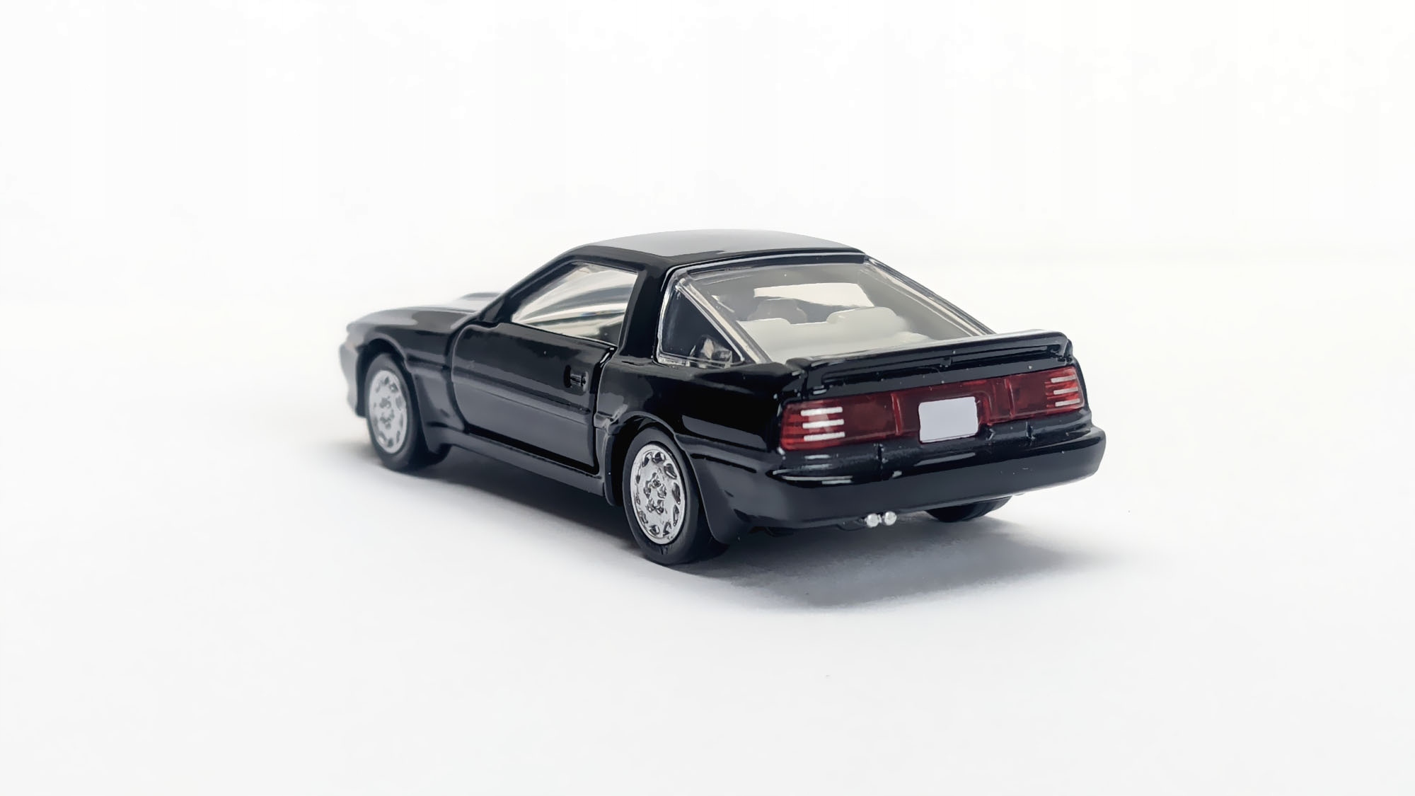 TOMICA TOYOTA SUPRA 1/62 METALOWY Bohater brak