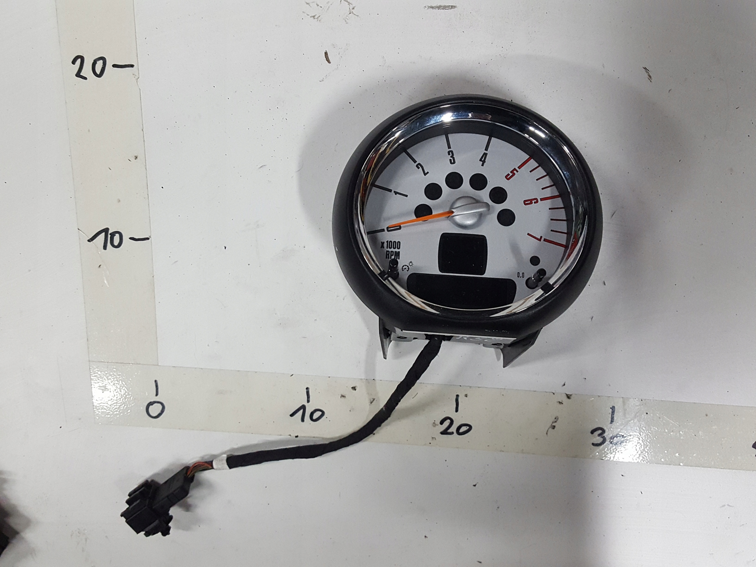 МІНІ COOPER R58 11-15 R56 R55 2.0 D ТАХОМЕТР 