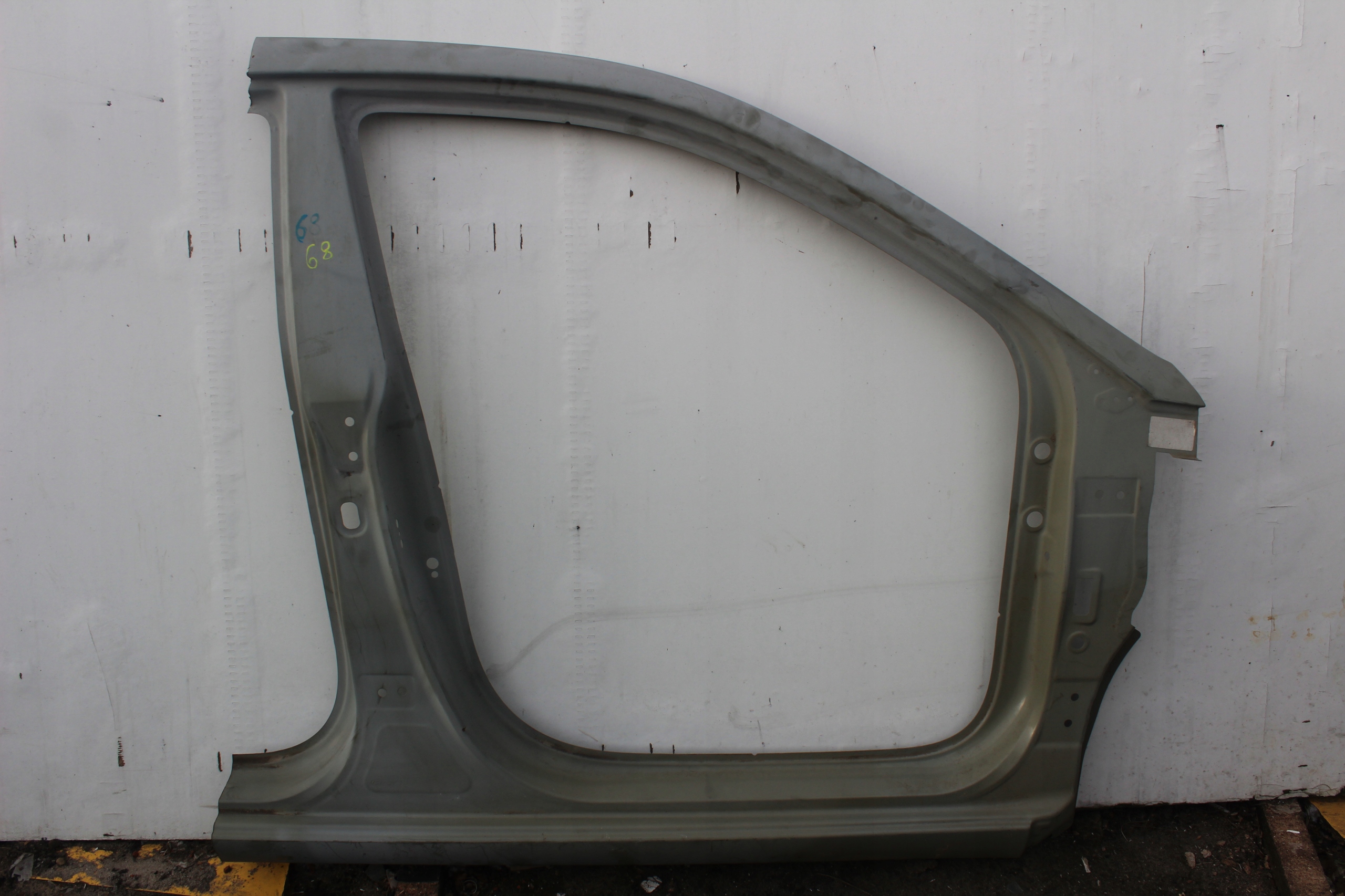 Обшивка правой передней двери HYUNDAI I20 II 2 новая