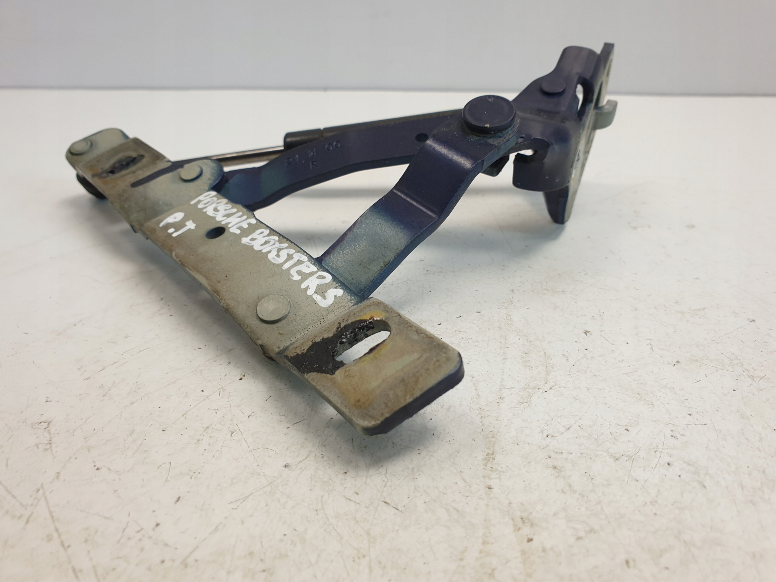 Porsche Boxster 986 ZAWIAS KLAPY prawy TYL PASAZER Part number 98651215201