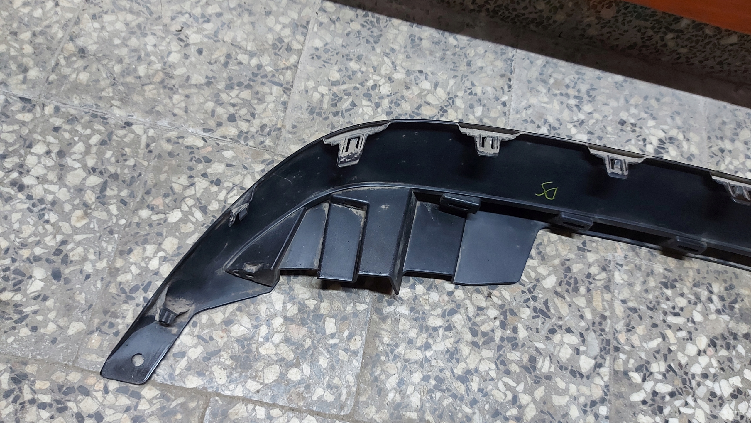 spoiler accessori Paraurti posteriore TOYOTA COROLLA E21 KOMBI 19