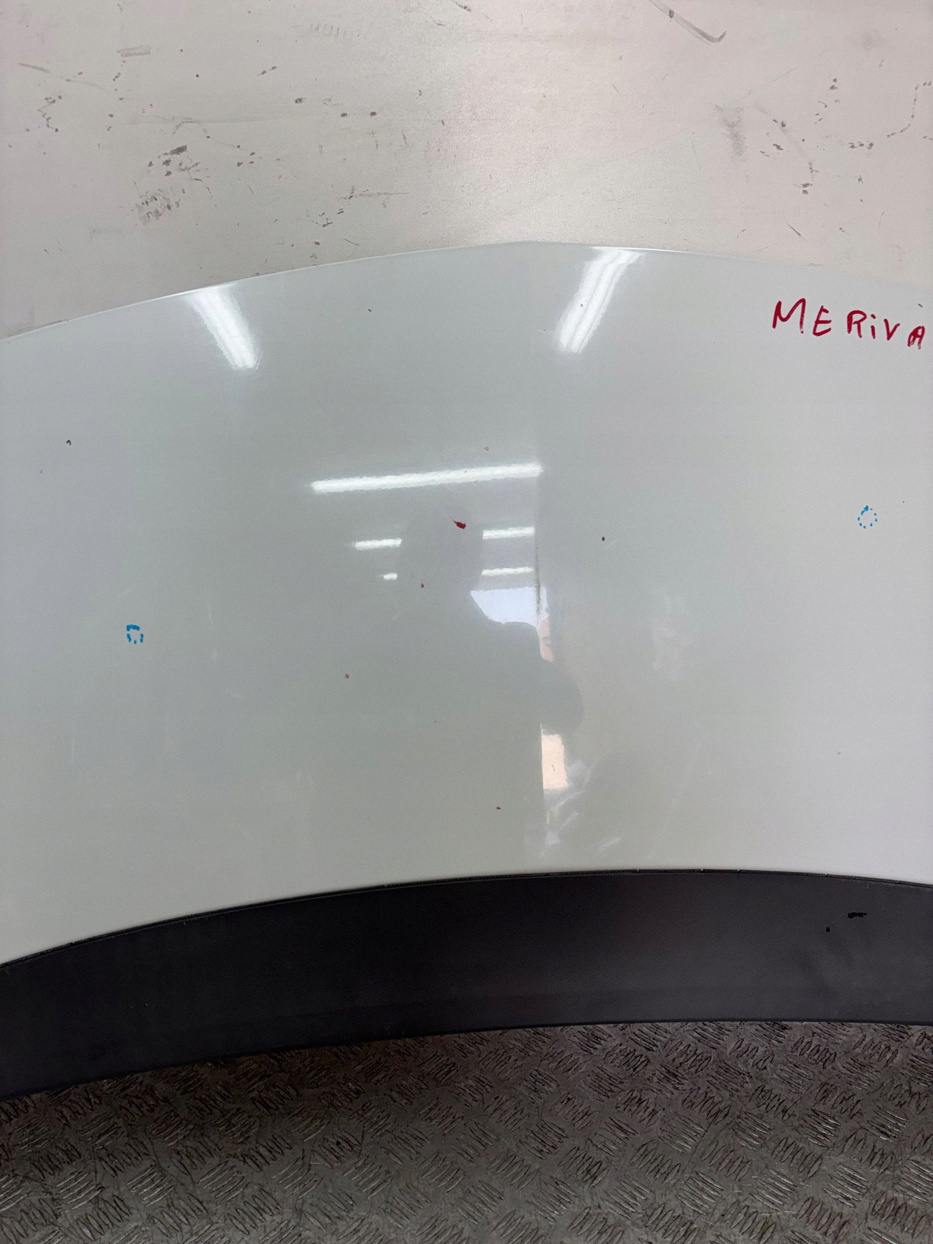Capot OPEL MERIVA B 10
