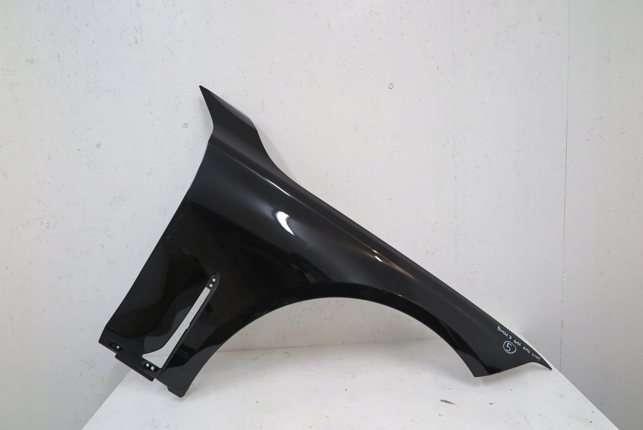 BŁOTNIK PRAWY PRZÓD PRZEDNI BMW 7 G11 G12 LIFT