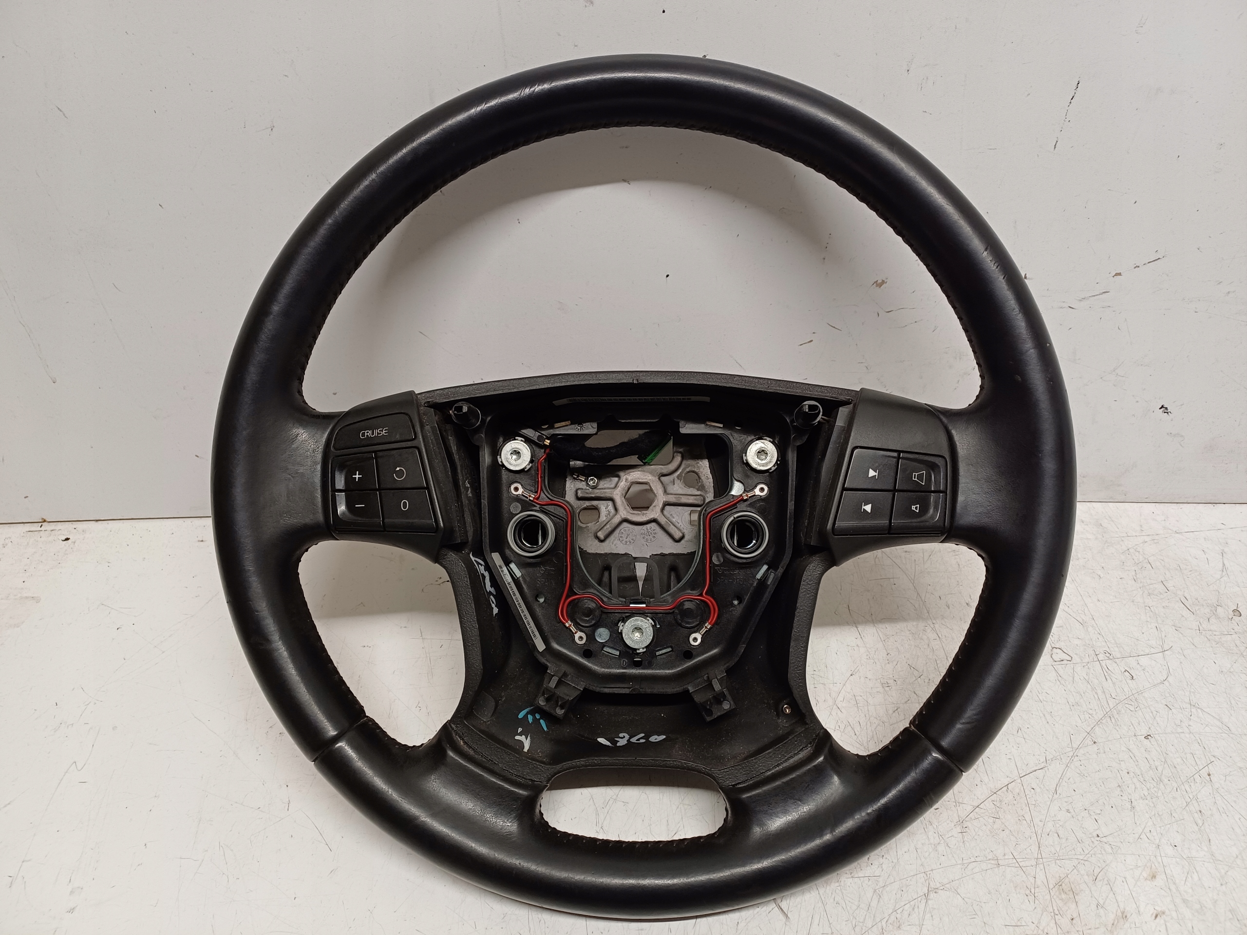 VOLVO S80 2 II V70 III 06- KIEROWNICA SKÓRA MULTIFUNKCJA