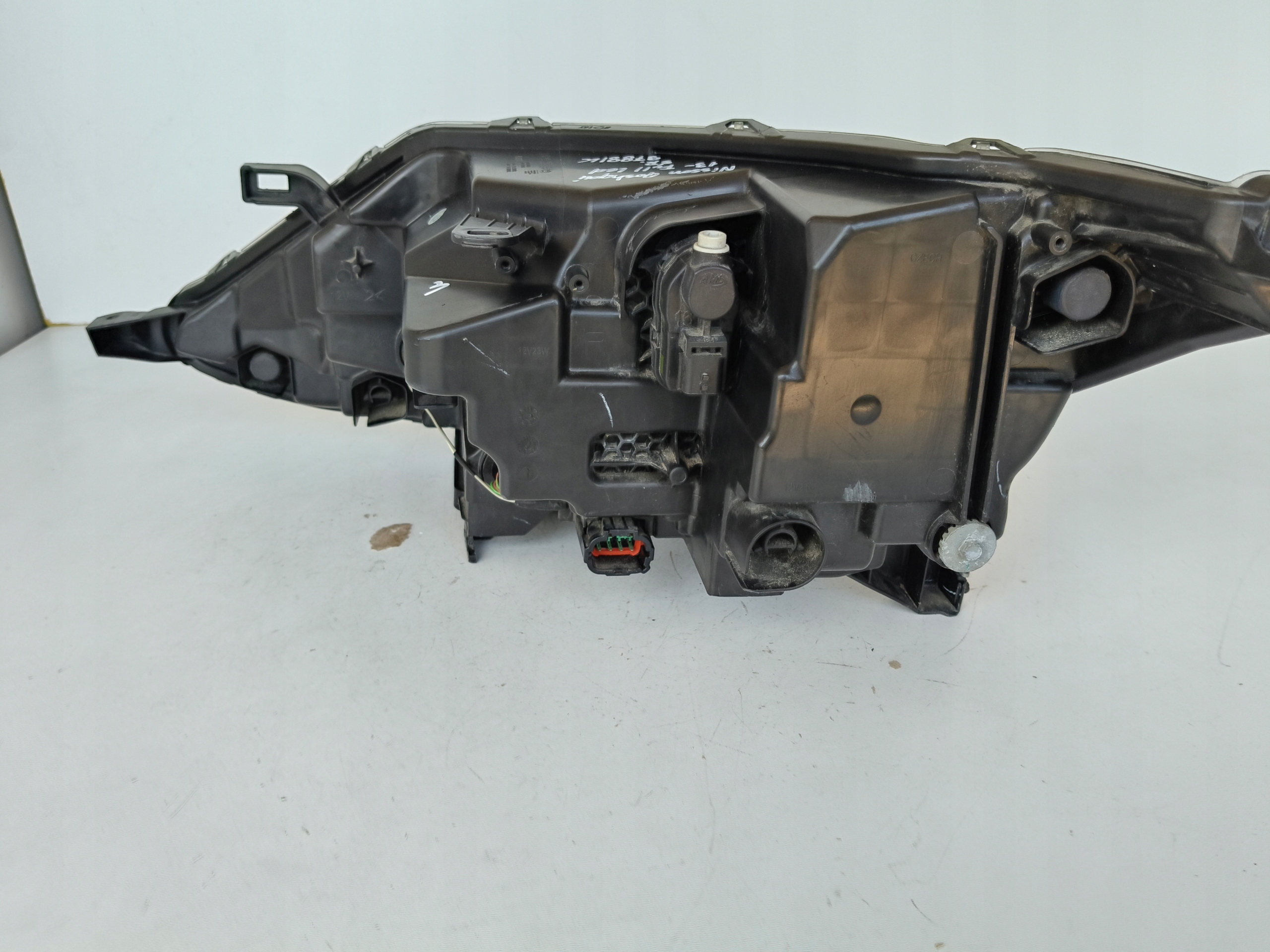 light right REFLEKTOR NISSAN QASHQAI II 13- FULL LED
