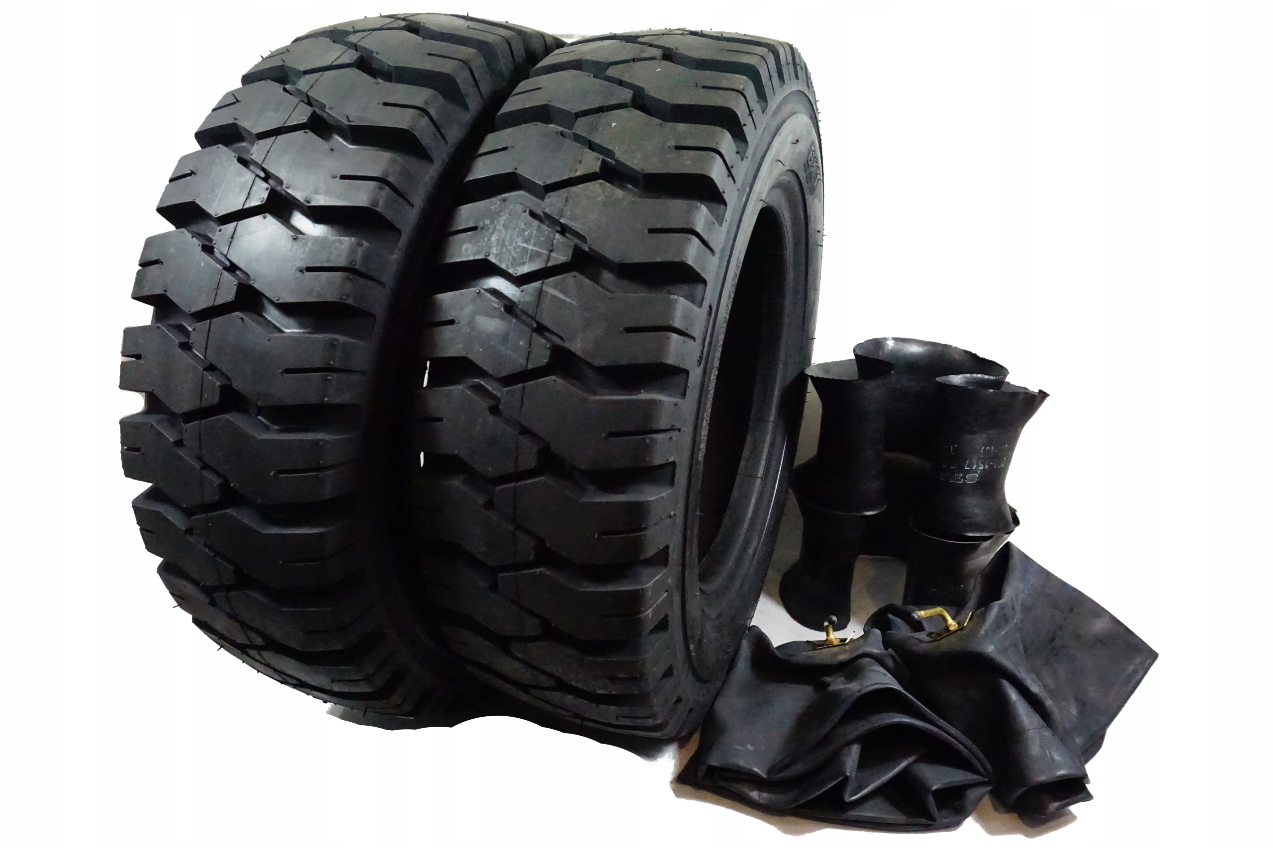 

2x Opona 28x9-15 Bkt 14 Pr Dętka/fartuch 815-15