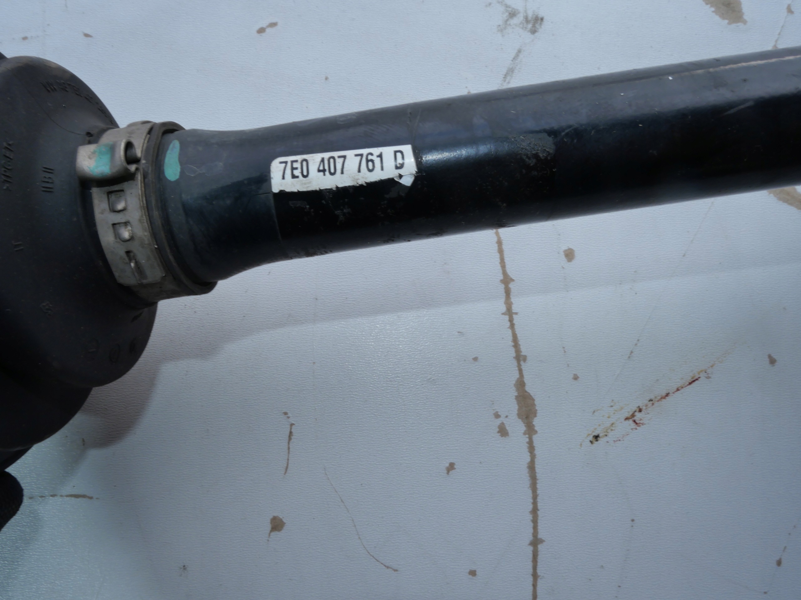 VW T6 semi-axis 7E0407761D 2.0 TDI
