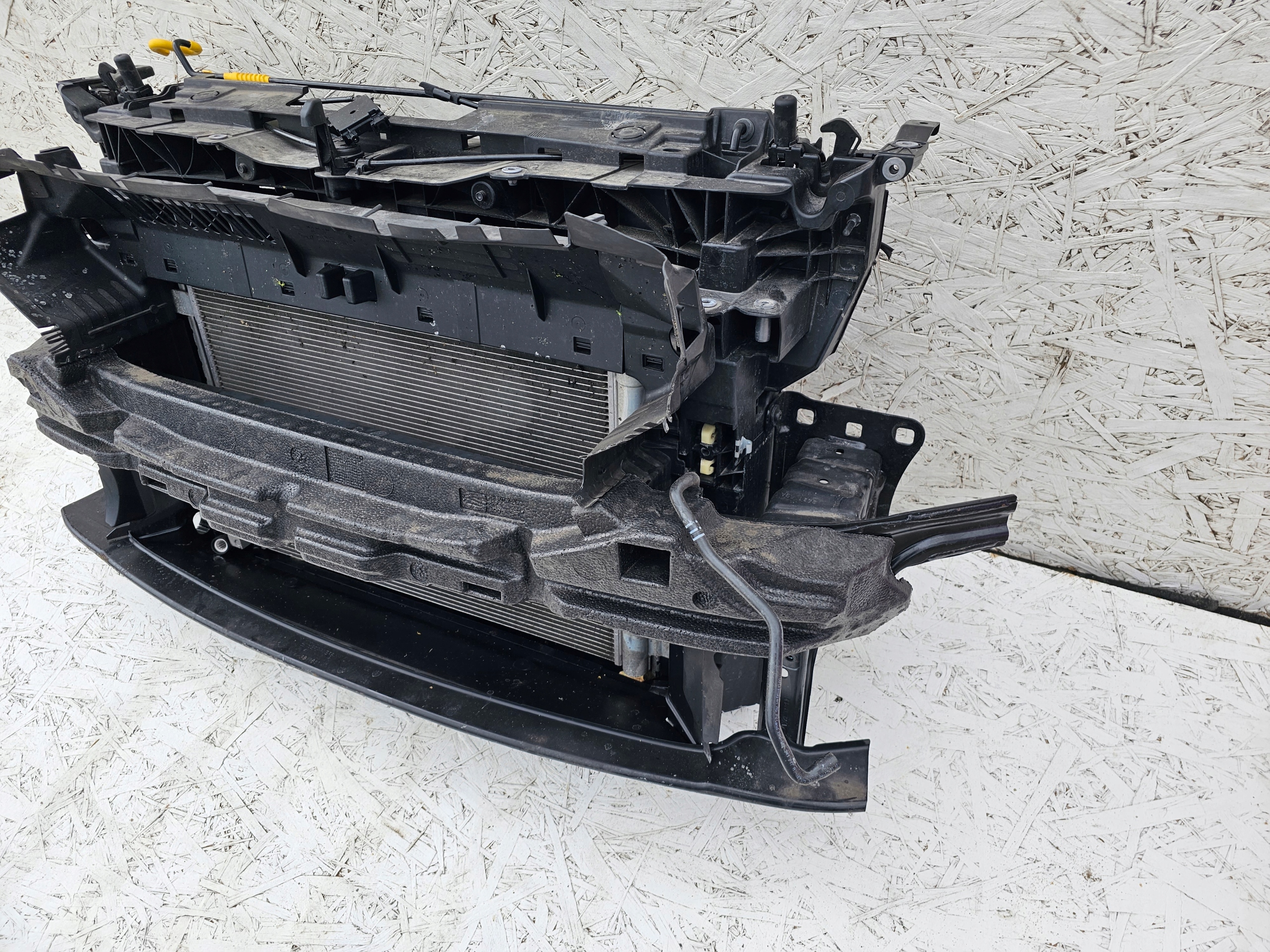 CUPRA FORMENTOR PAS PRZEDNI CHŁODNICE 1,4 ETSI Producent części Cupra OE