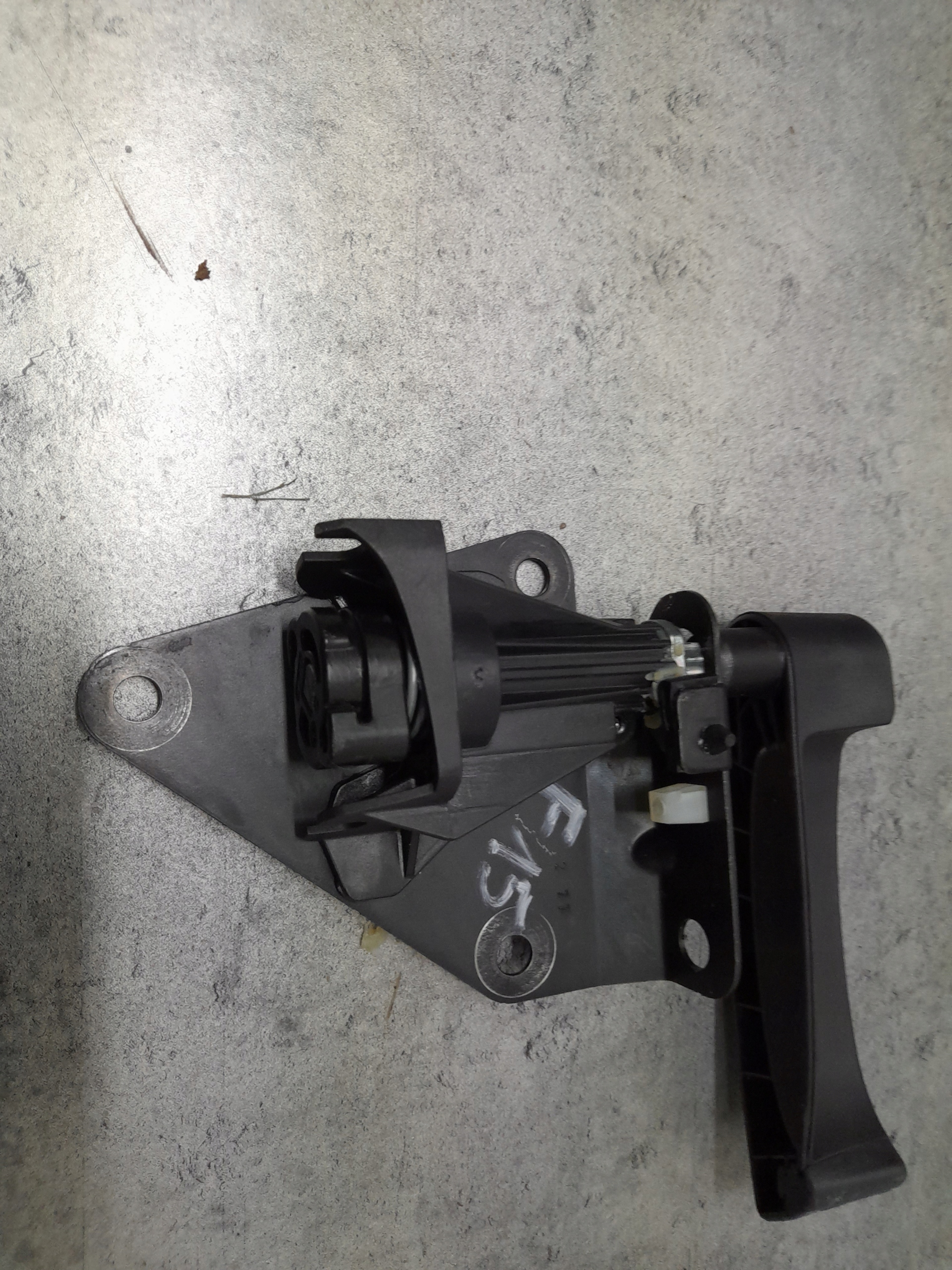 7162149 - Привод замка двери зд BMW F15