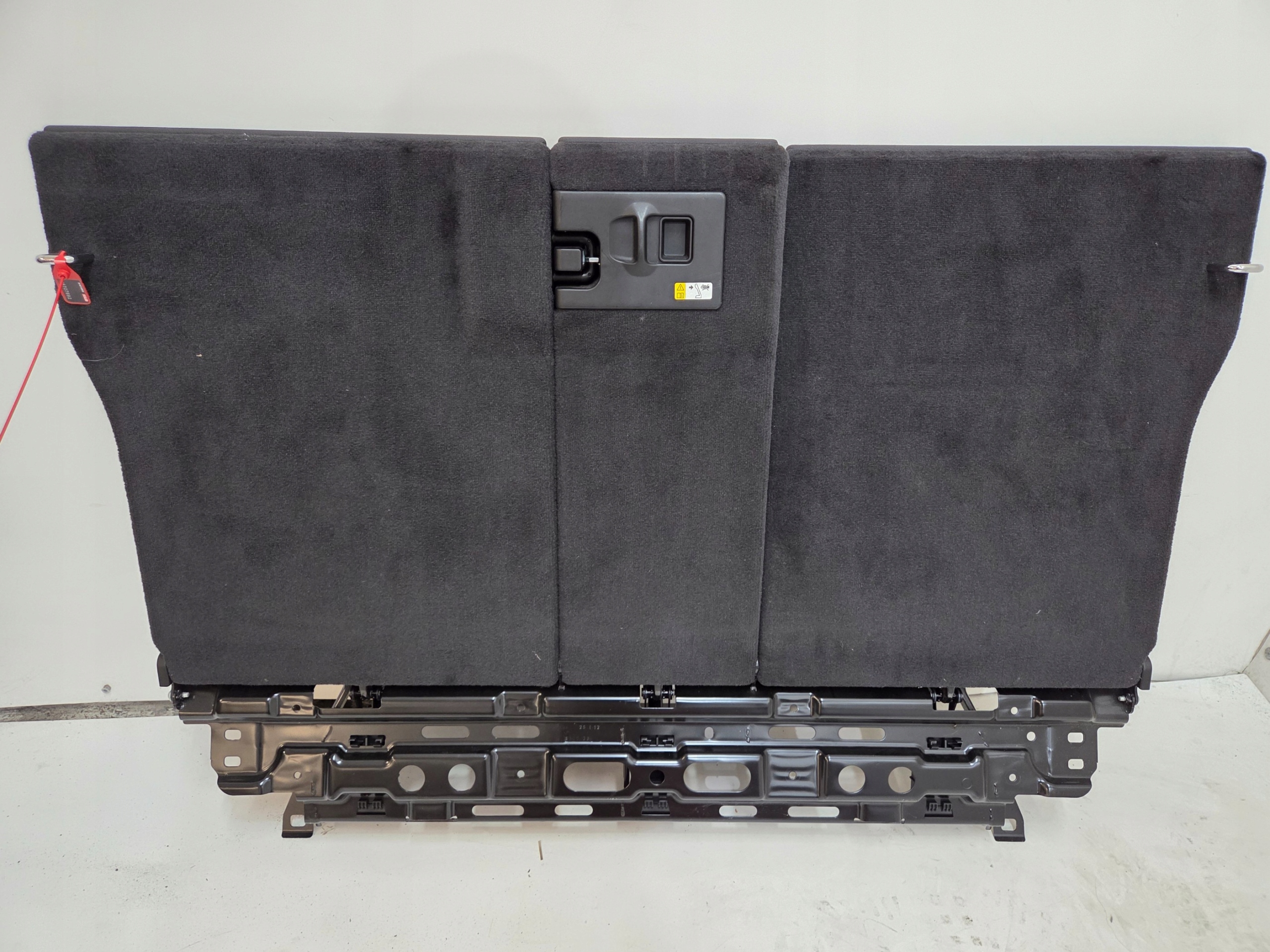 SCIANA PRZEGRODA boot BMW F07 9167384