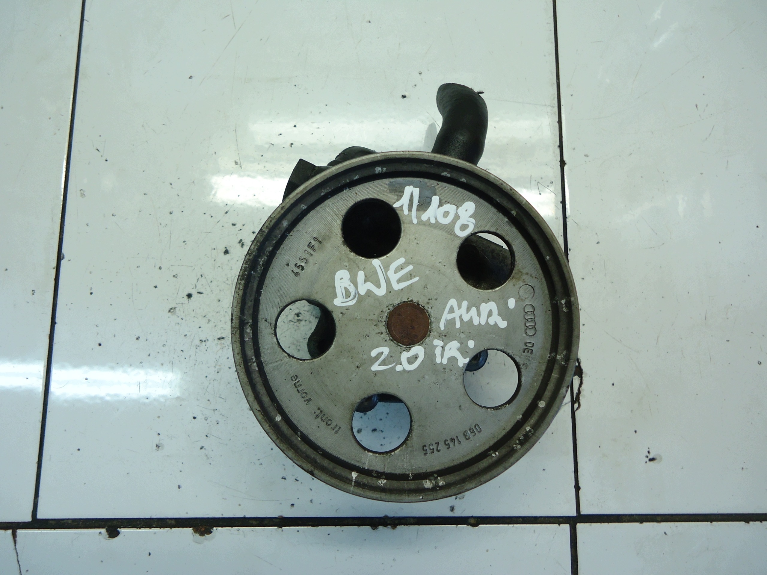 AUDI A4 B7 2.0TFSI BWE servo čerpadlo 8E0145153D