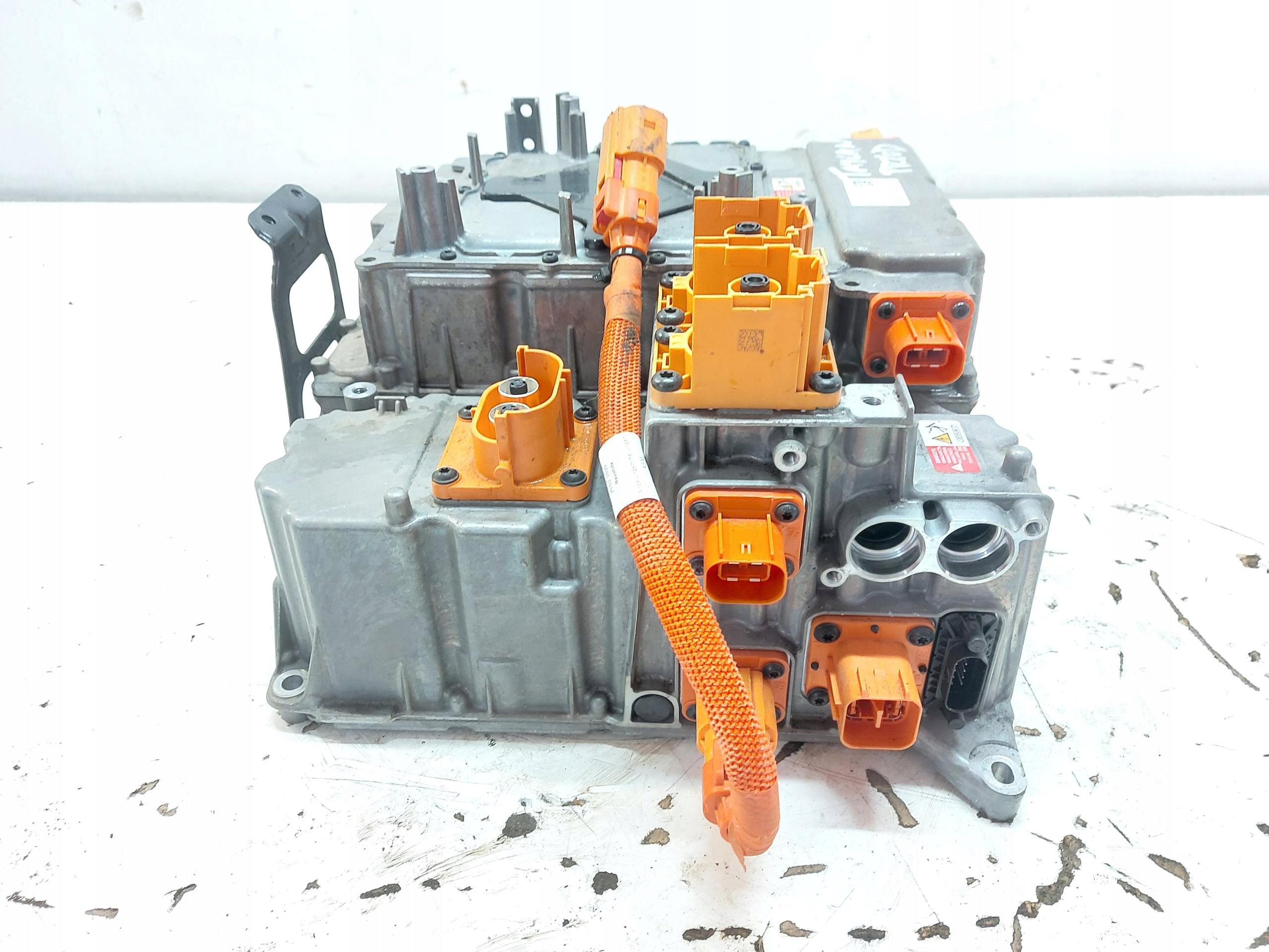Porsche Taycan 4S 9J1 2021r KONWERTER control unit 9J1959663BA