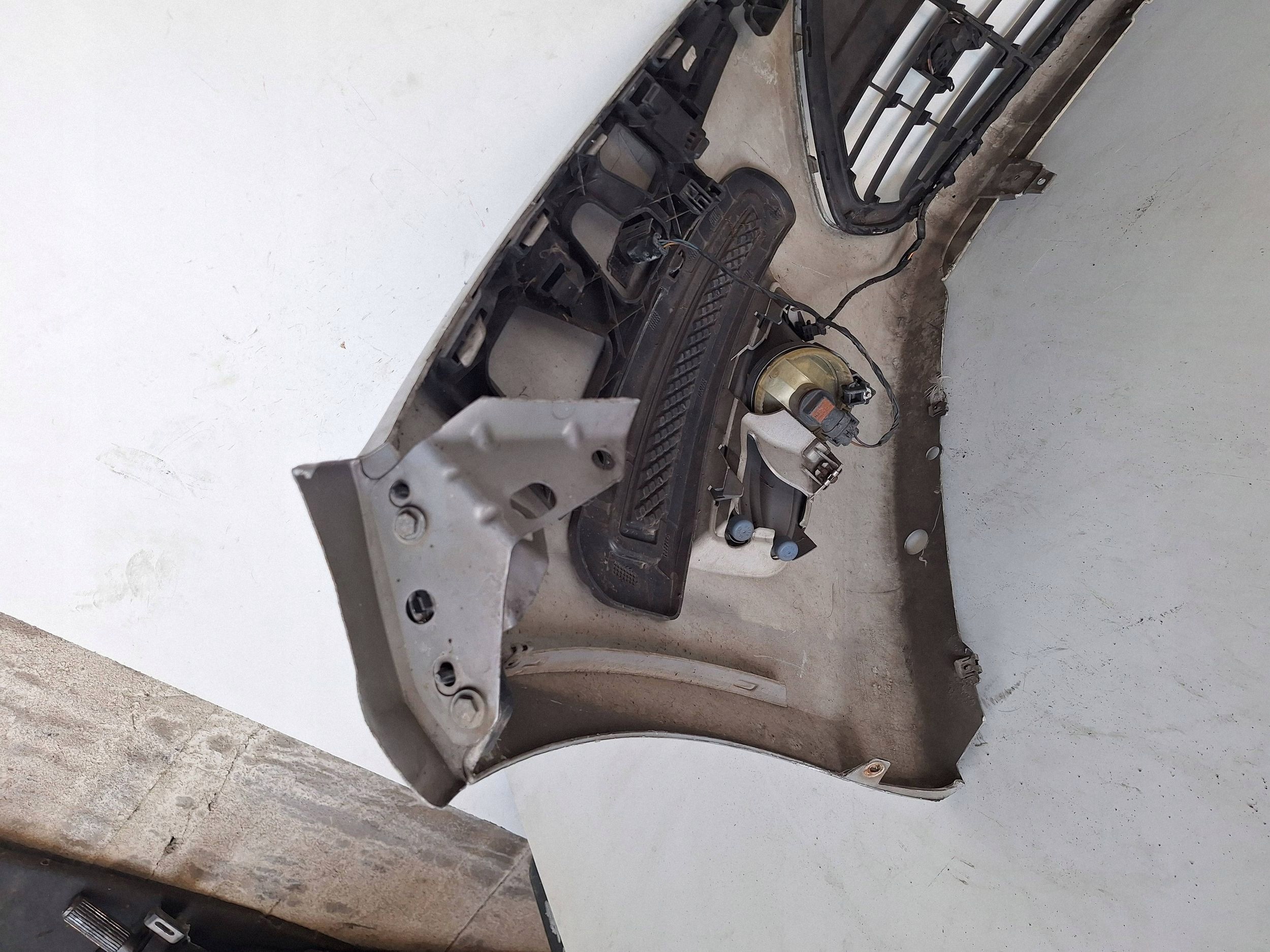 FORD MONDEO MK4 LIFT 10-13 bumper + PDC