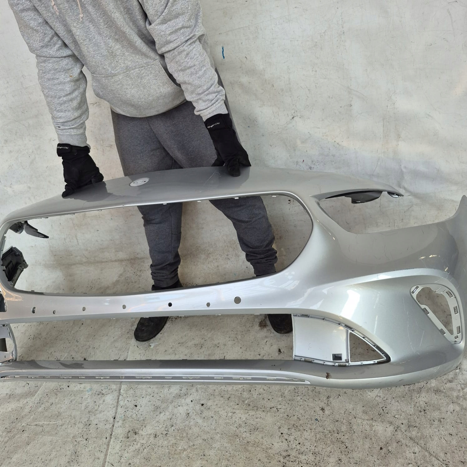MERCEDES B-KLASA III 3 W247 18-> bumper front front PDC
