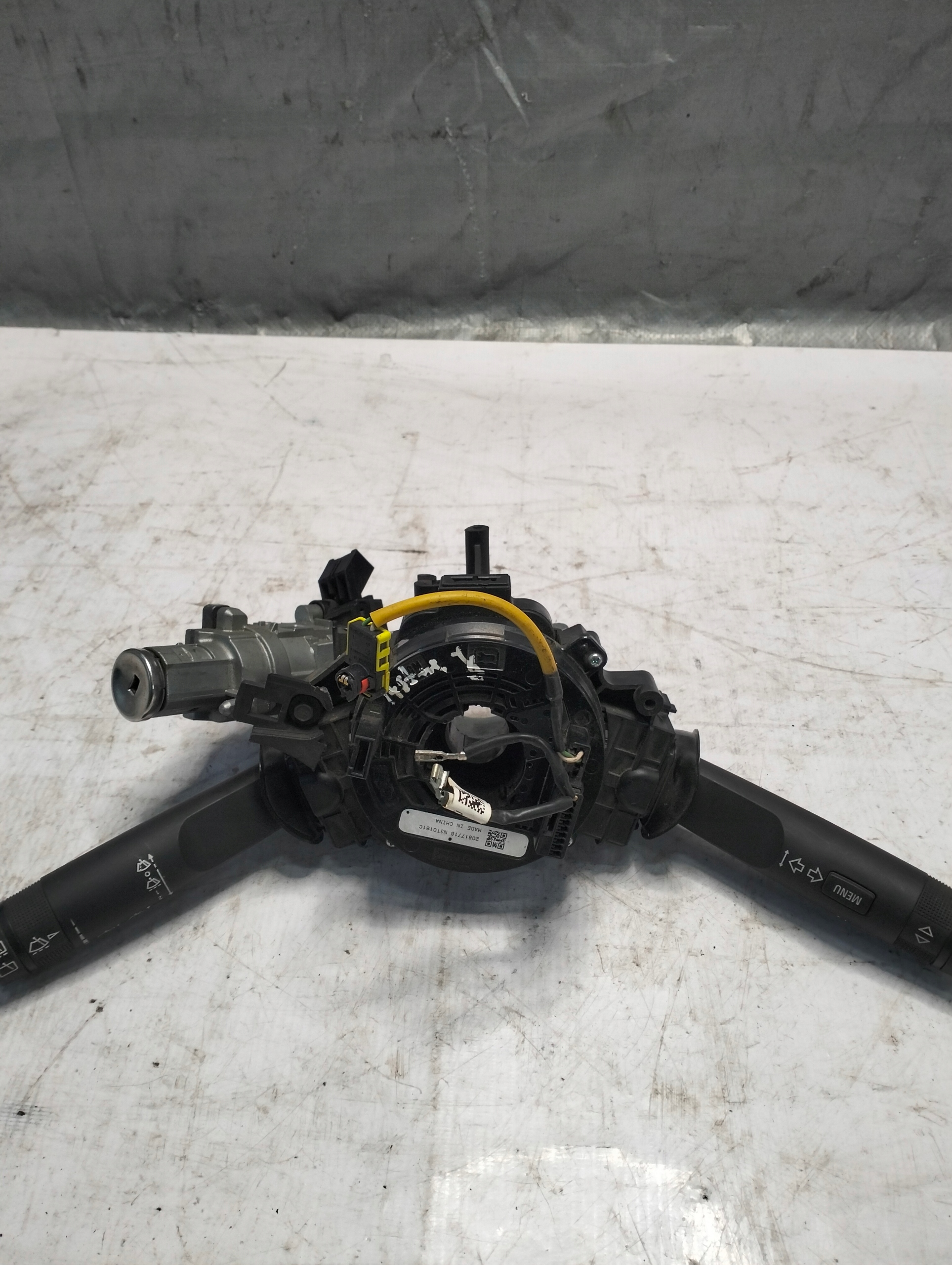 steering wheel levers and controls OPEL ASTRA J ring lock 20817718