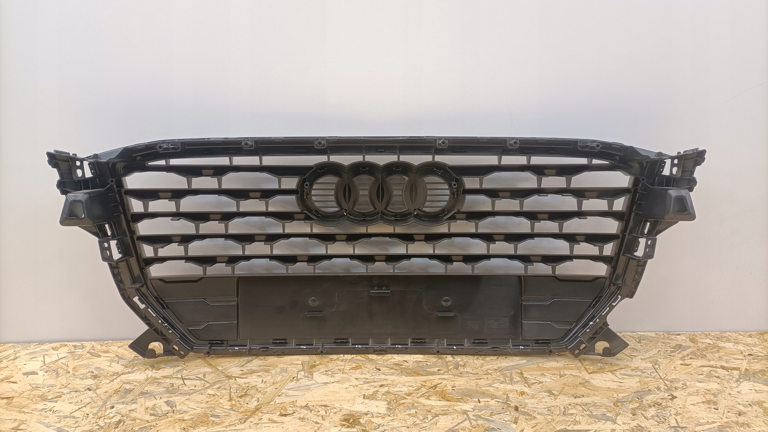 Audi Q2 Kühlergrill FRONTGRILL Kühlergitter 81A8536510G - Thumbnail 6