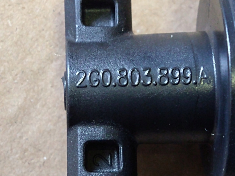 Śruba mocowanie koła zapasowego VW Seat Skoda Audi 2G0803899A Producent części Volkswagen OE