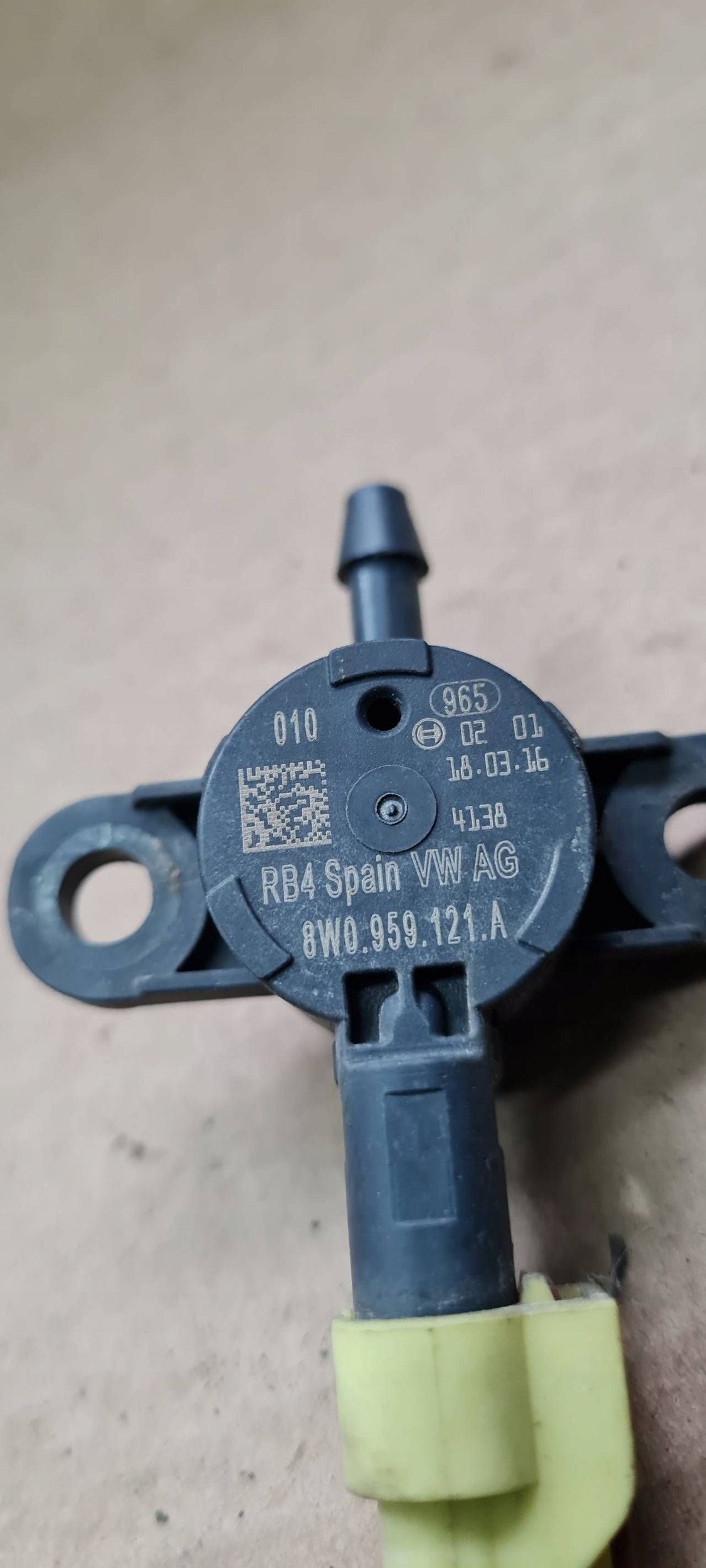 A4 B9 8W sensor OCHRONY PIESZYCH connecting spoiler 8W0959121A A5 8W S5